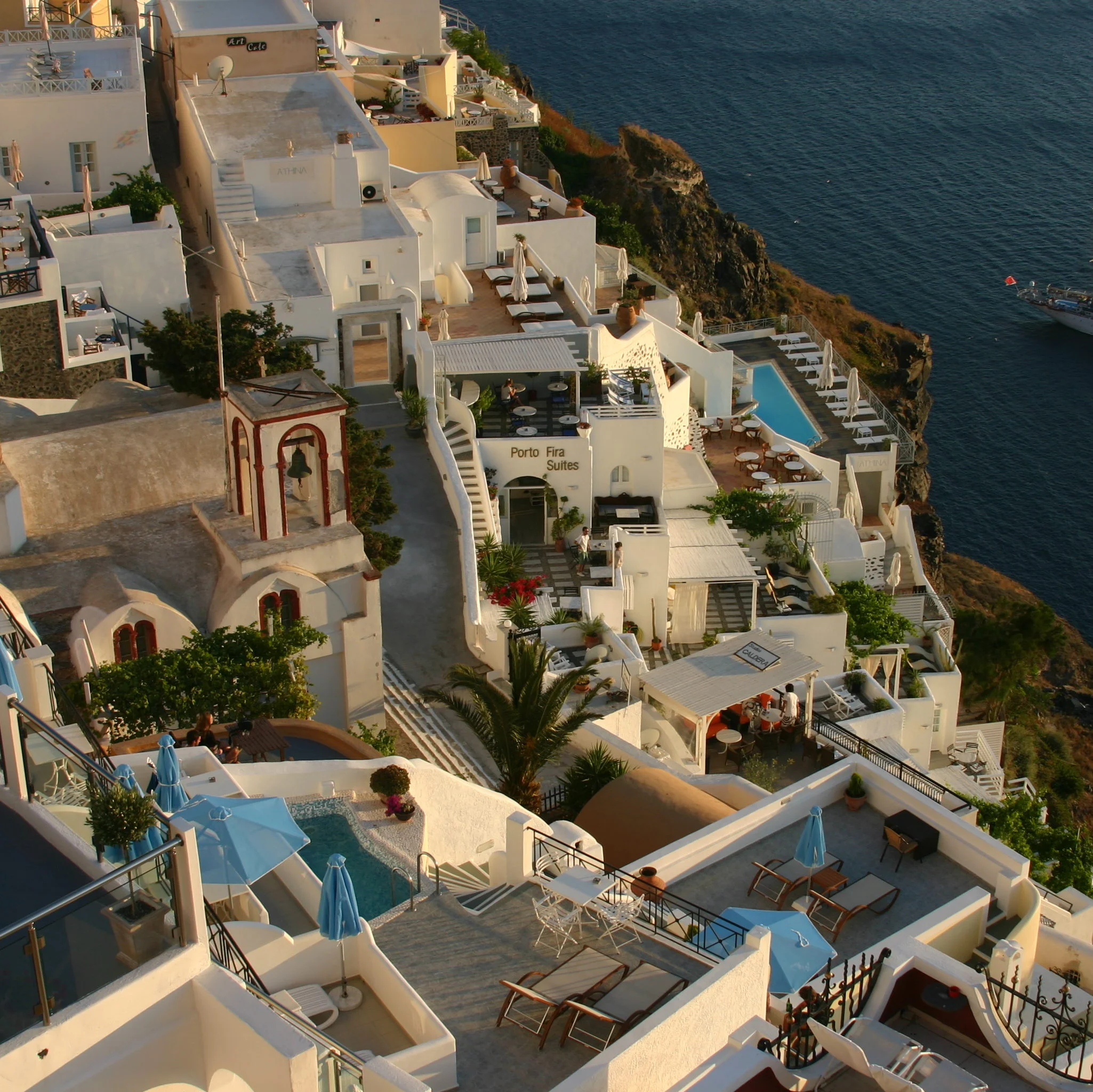 Santorini's Main Event