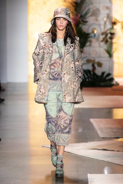 ANNA SUI
