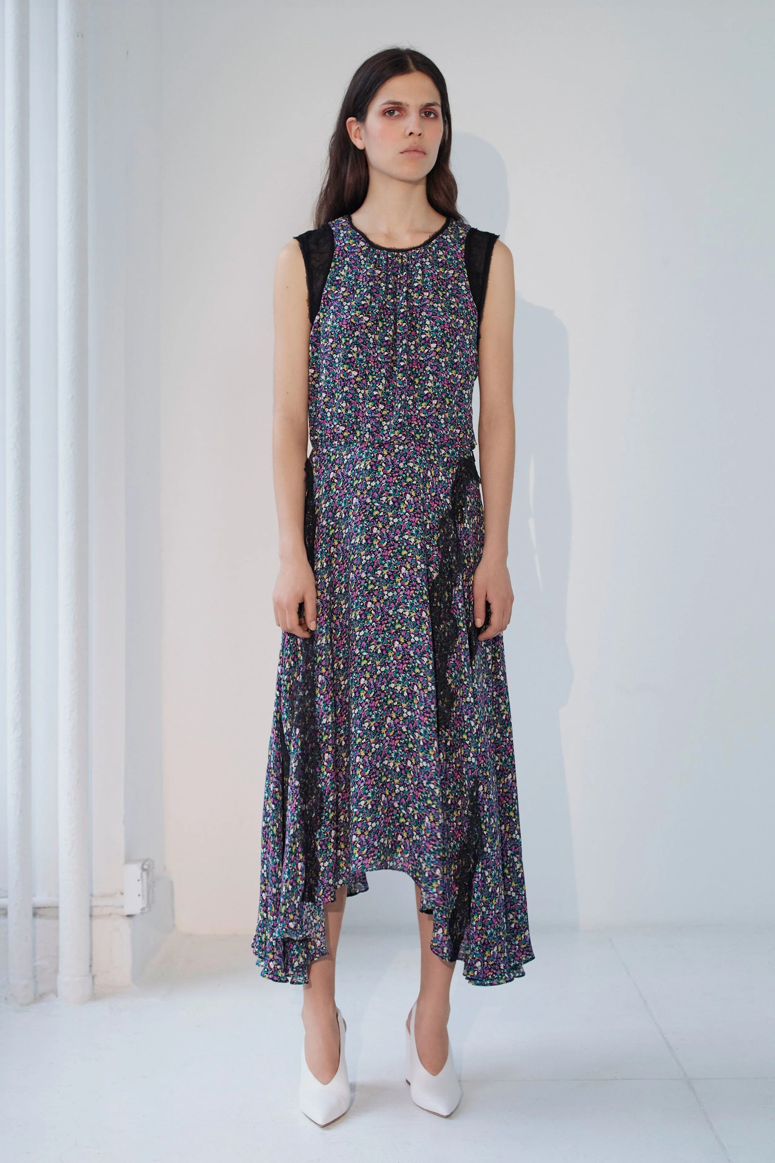 00012-jason-wu-new-york-pre-fall-19-CREDIT-Laurence-Ellis.jpg