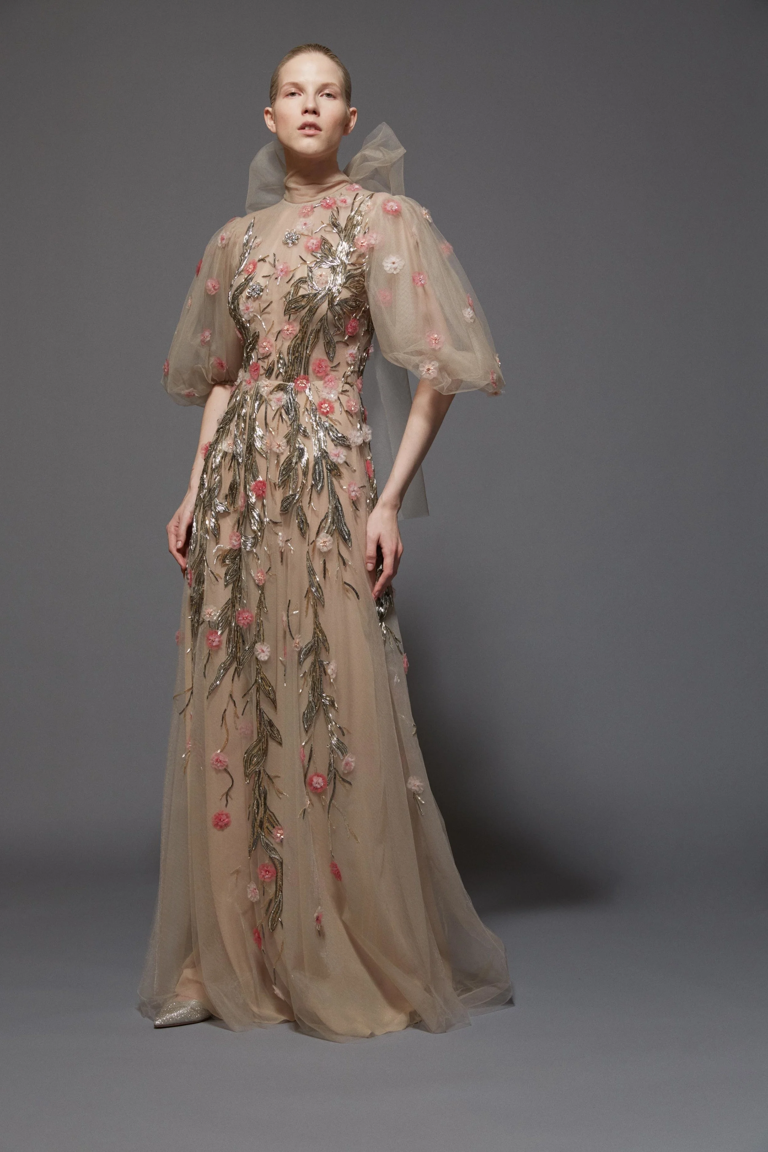 00001-reem-acra-New-york-pre-fall-19.jpg