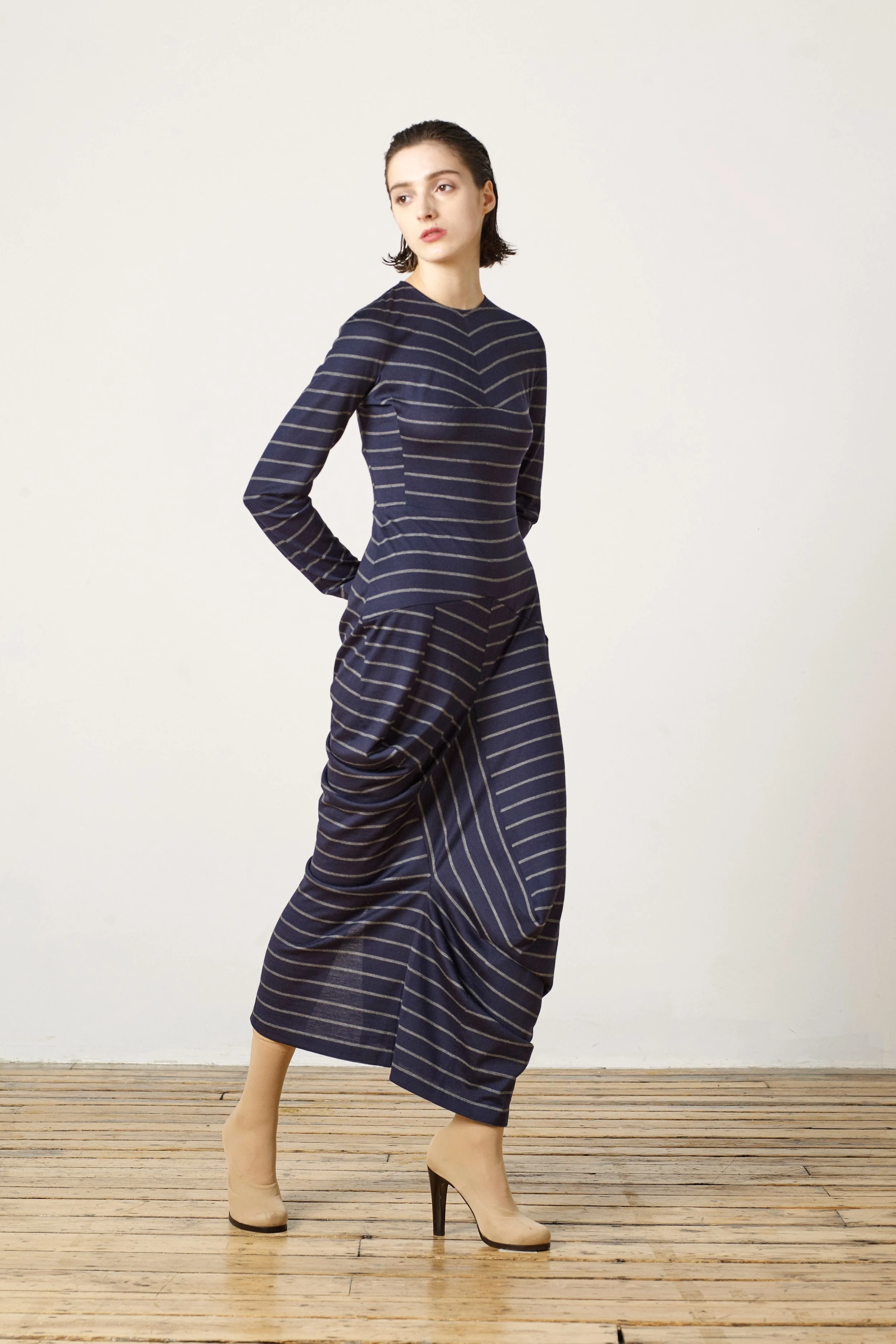 00008-Chalayan-London-pre-fall-19.jpg