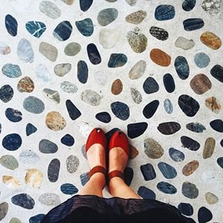 instagram (@ihavethisthingwithfloors)