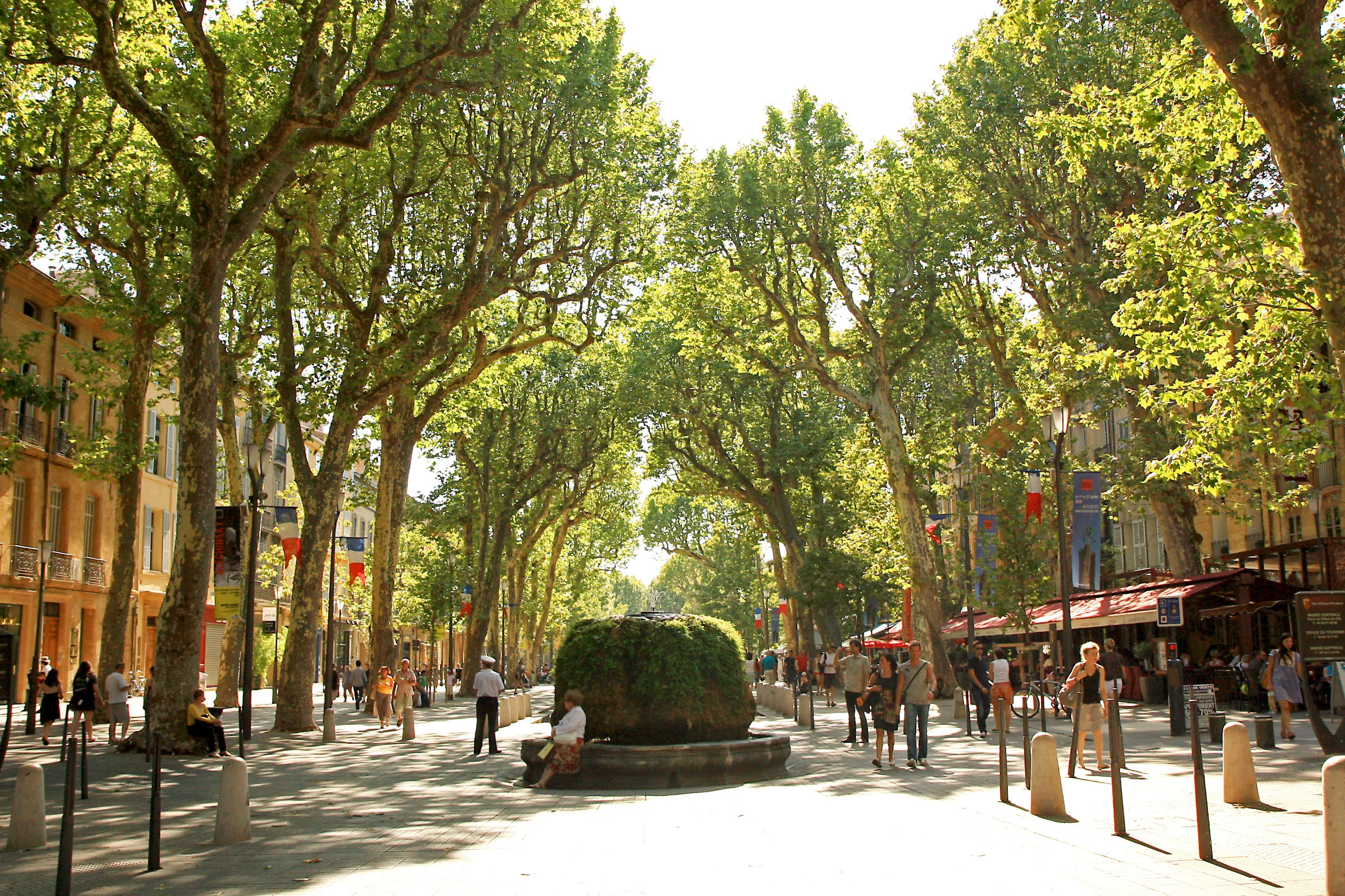 The beautiful city of Aix-en-Provence where this year's salon Vivre Côté Sud takes place.