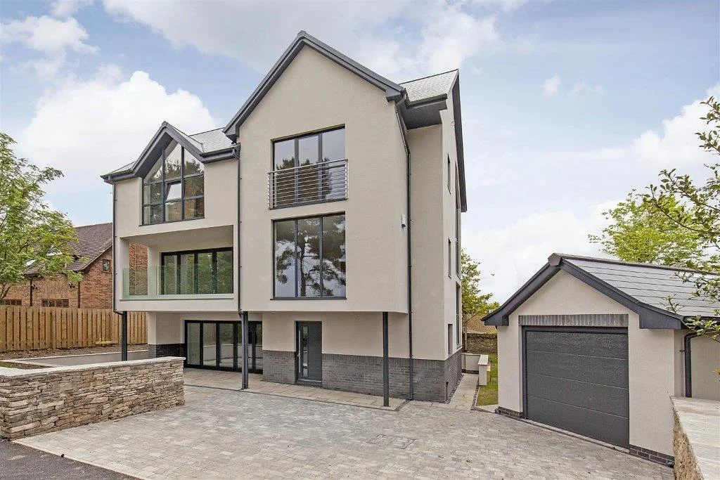  AN A-ROCK DEVELOPMENT OF 3 LARGE FAMILY HOMES ON HADY HILL 