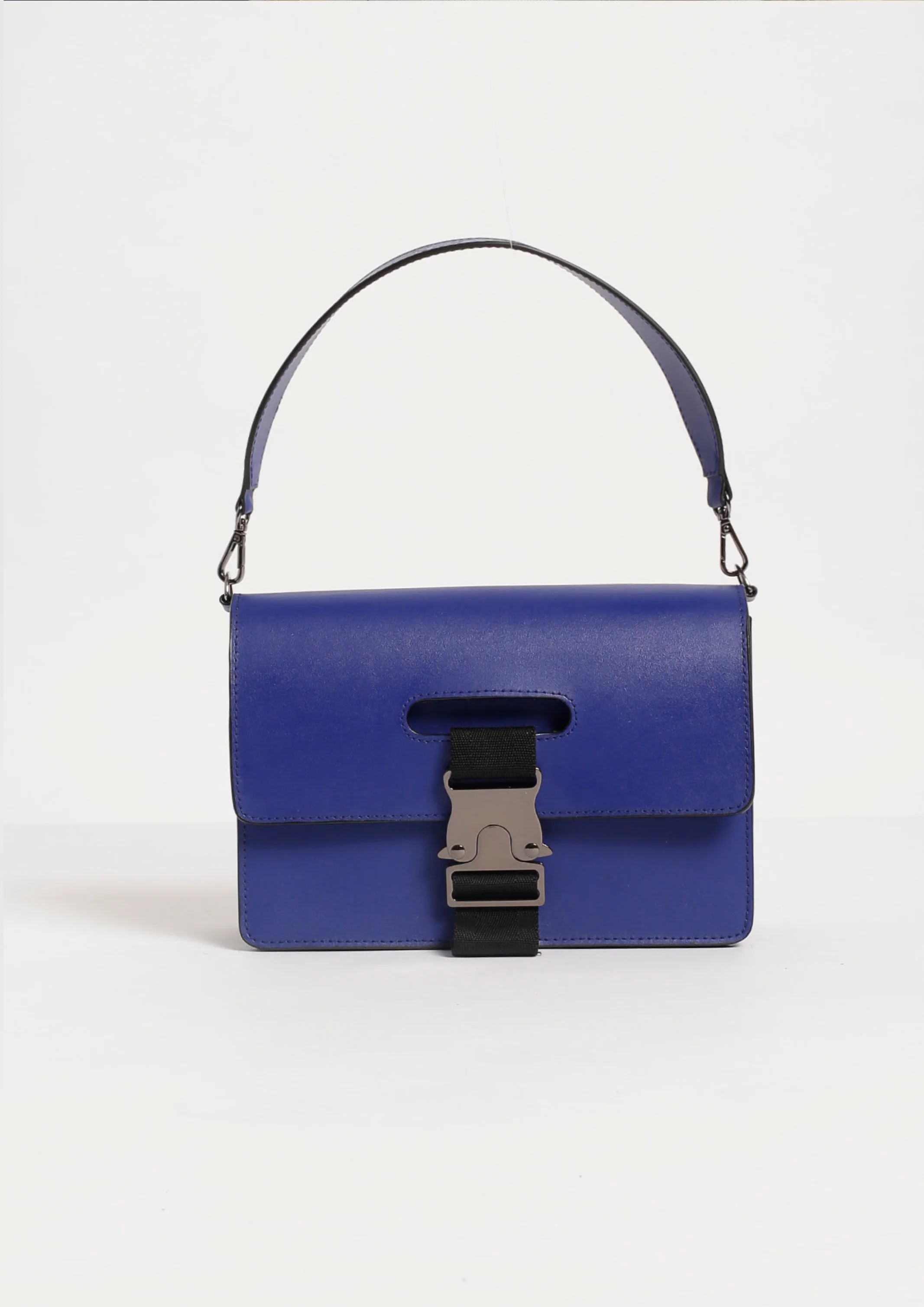 blue004.jpg