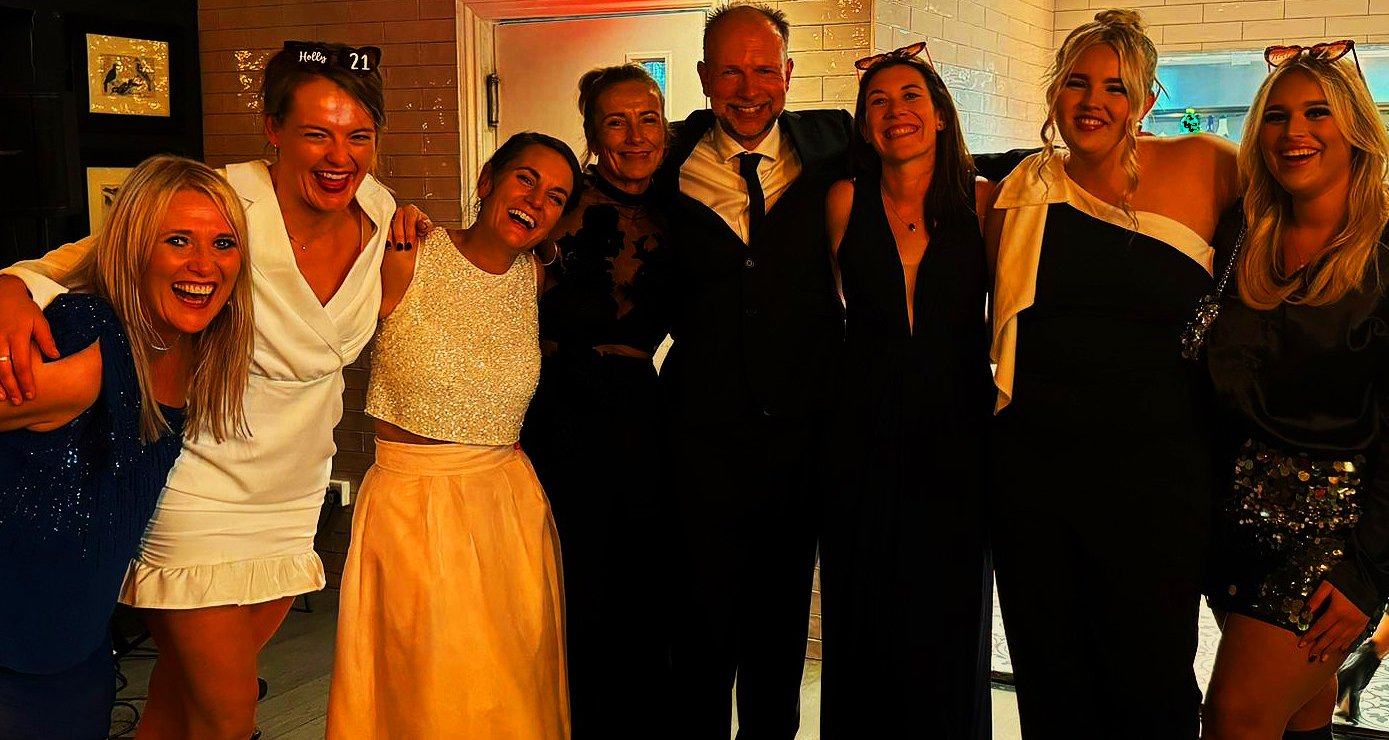 Holly's Bday Pshop21.10.25.jpg