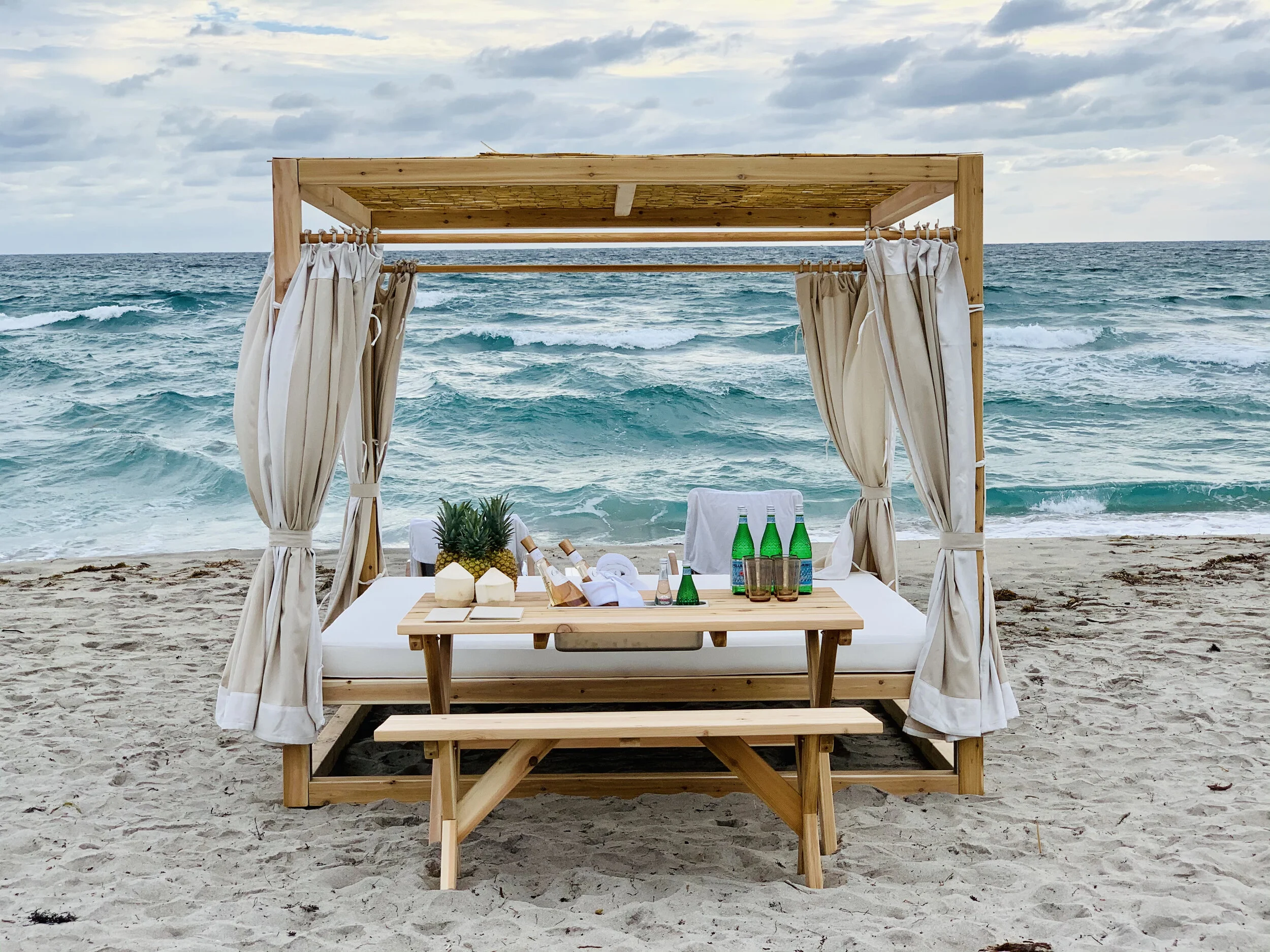 Cabana Daybed 142 — CUSTOMBEACH®