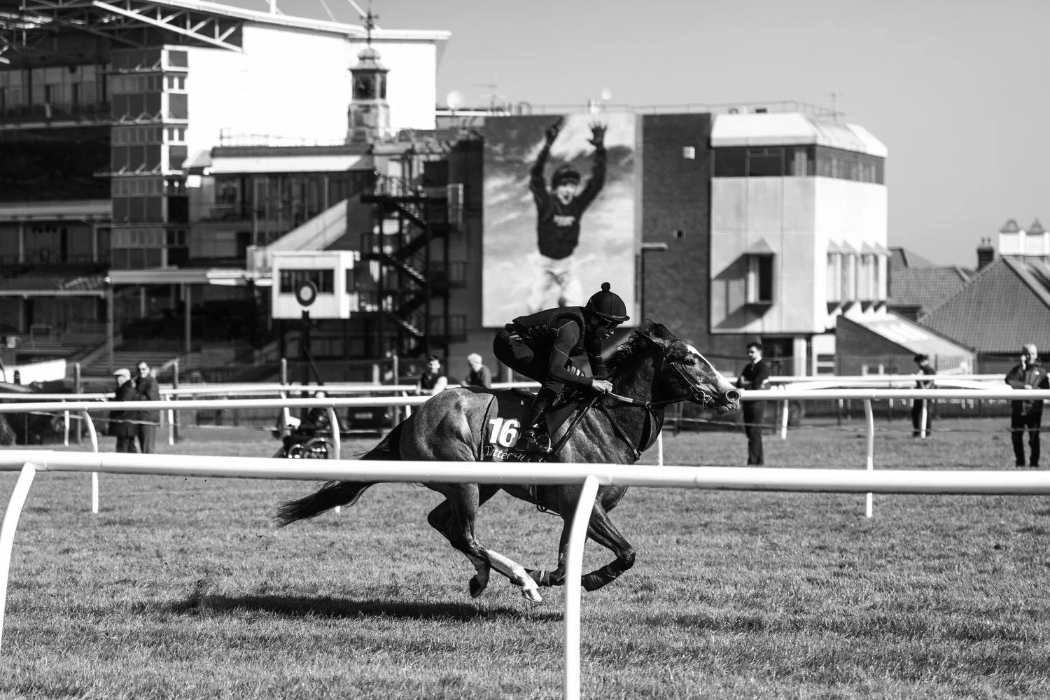 ©Louis James-Parker-00741.jpg