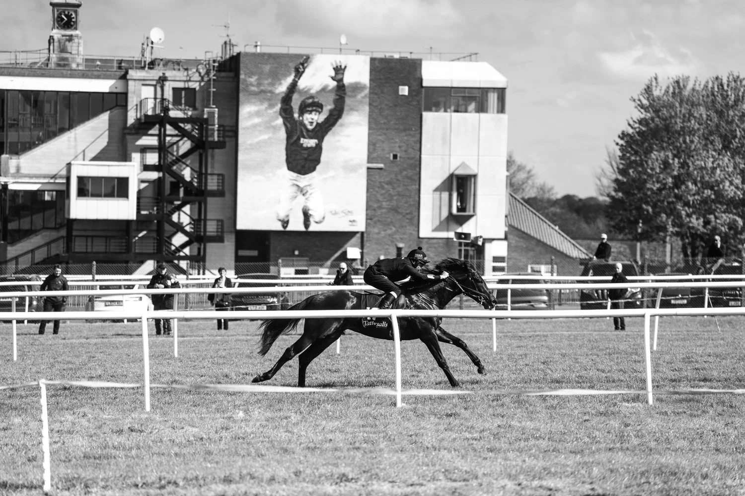 ©Louis James-Parker-00944.jpg