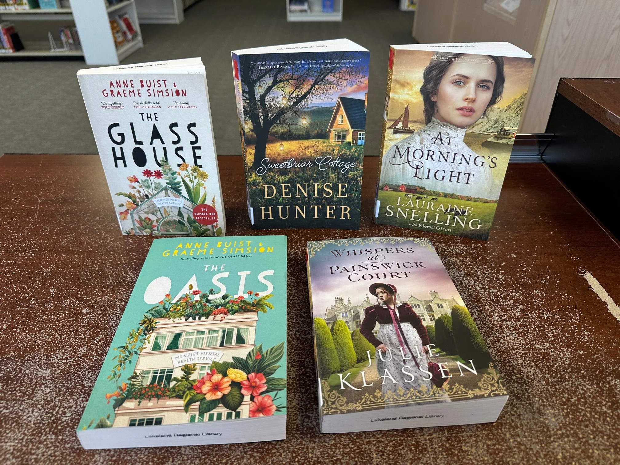 🥶📚 It&rsquo;s a frigid Thursday &mdash; and we&rsquo;ve got NEW books!
Perfect weather for blankets, hot drinks, and a fresh library read. ❄️☕📖