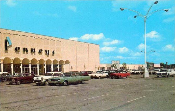 Penneys at Lima Mall, Lima OH 1960s.jpg