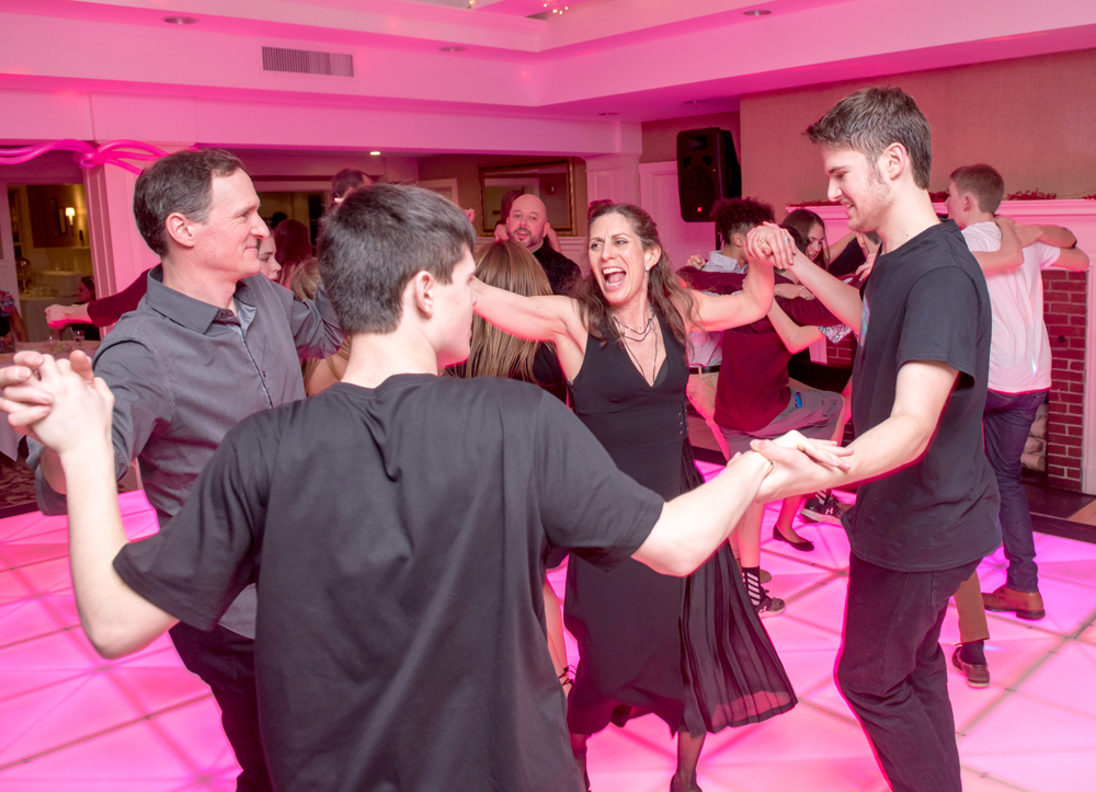 PARTY025.jpg