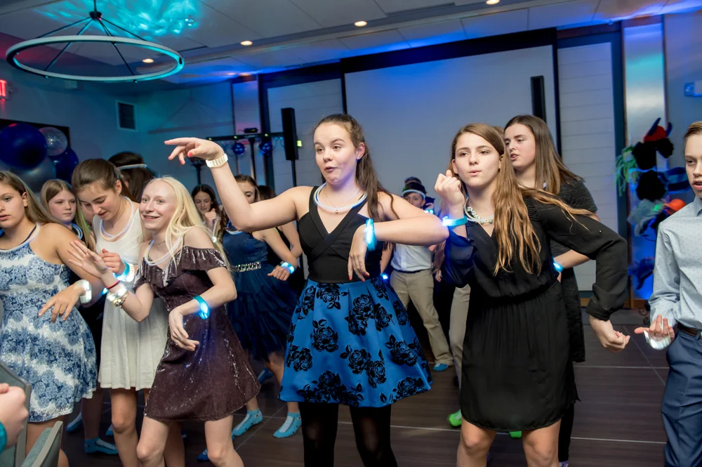 PARTY032.jpg