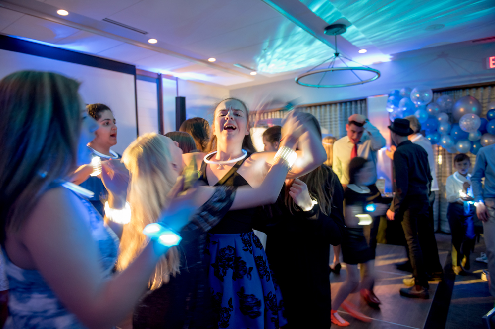PARTY060.jpg