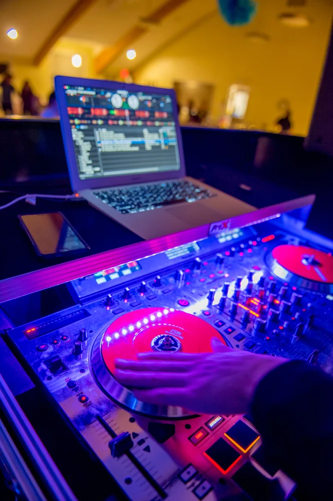 PARTY066.jpg