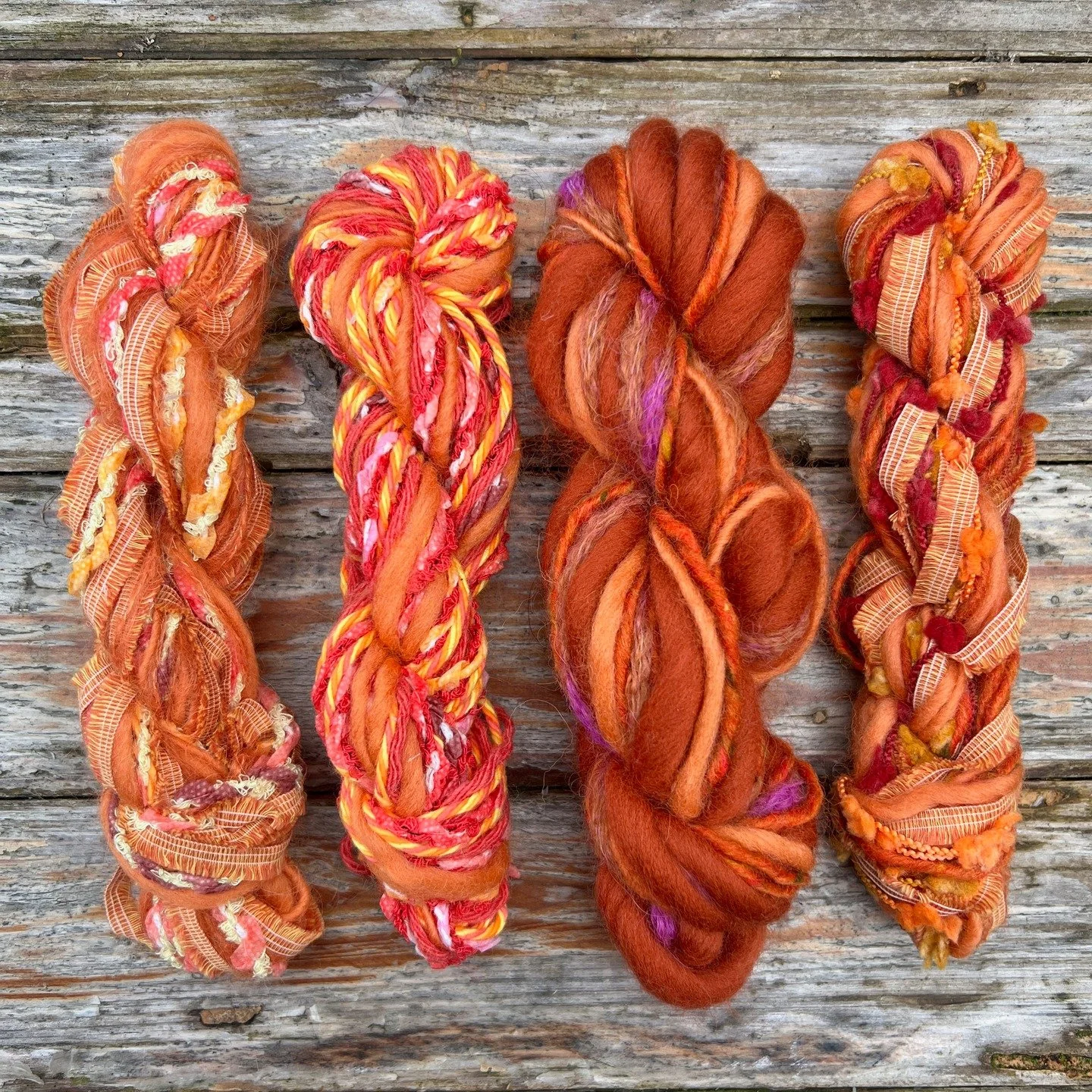 🧶 Hand-made sustainable #artyarn mini twists in Milkweed, Sunburst, Sedona, and Poppy. Perfect for weaving, felting, abstract embroidery, crochet, and art textile projects. 

🌼 Lots of beautiful, warm colours and textures in these fun bundles. Find
