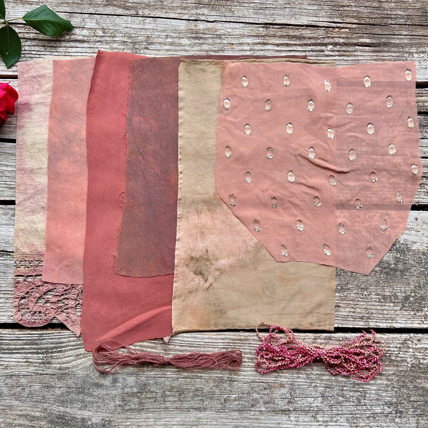 🌿 Rosewood is a #naturallydyed slow stitch fabric pack with a colour palette of peach, olive, rose, coral, khaki, rust, brown and gold. It has a variety of patterns and textures in an assortment of silks and linen with a wool embroidery thread and a