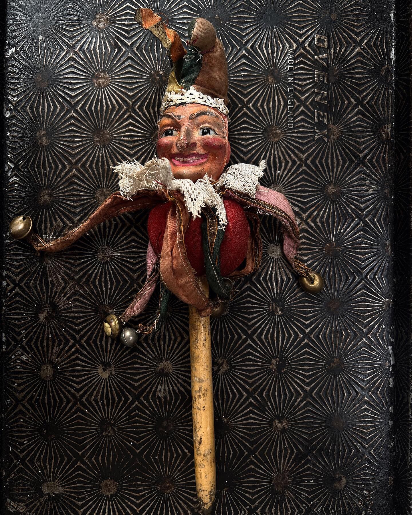 #jester #harlequin #handpuppet #marionette #puppet #rarefind #antiquejester #jesterspuppet  #joker #jestersrattle #victorian #marotte #carnival #septre #grotesquesceptre  #georgeandbeth #christmas #vintagepopup