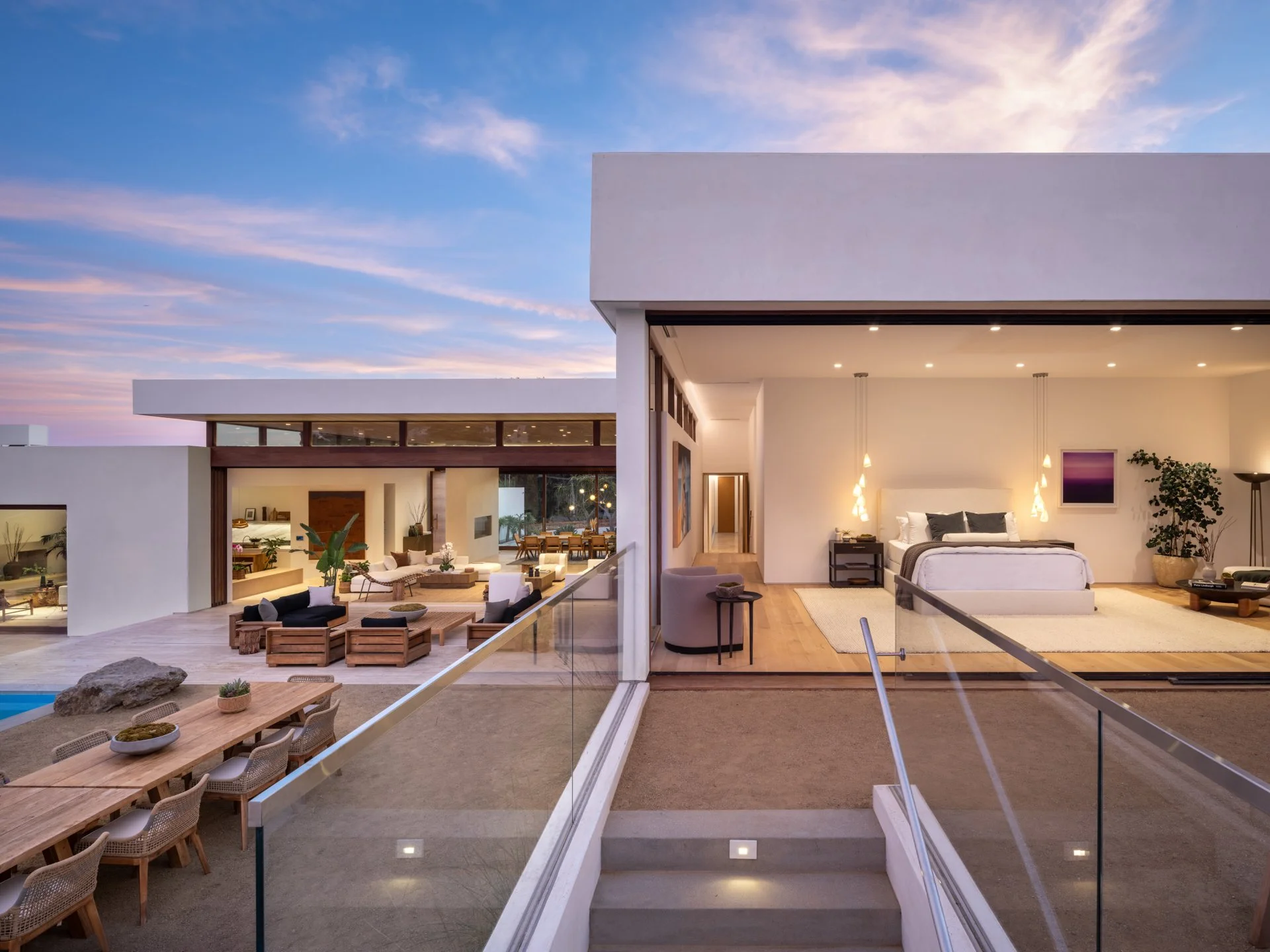2. Balcony_.jpg
