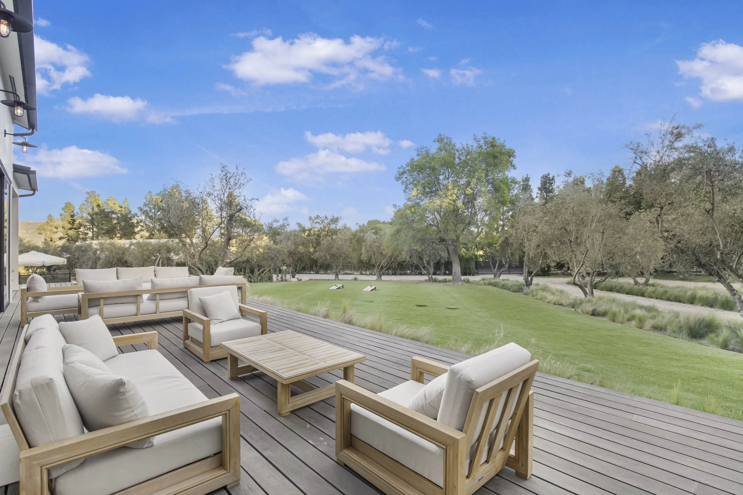 Lechusa Estate 4.jpg