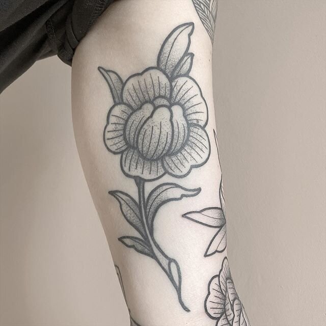 ꕥ healed peony from the valentines flashday ꕥ
Thanks again Joyce! 
For info and appointments mail to yasmine@alchemist.tattoo