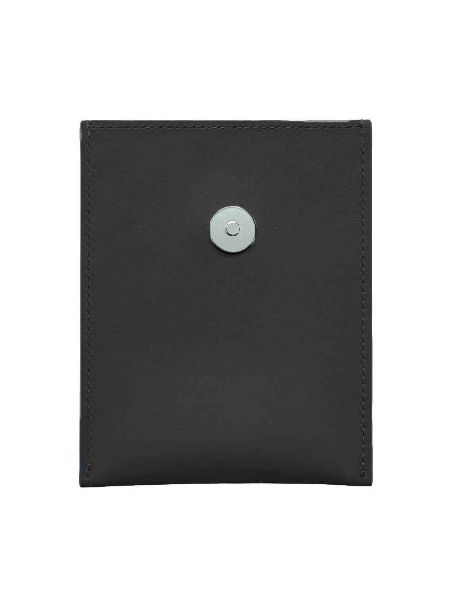 Passport+black+back.jpg