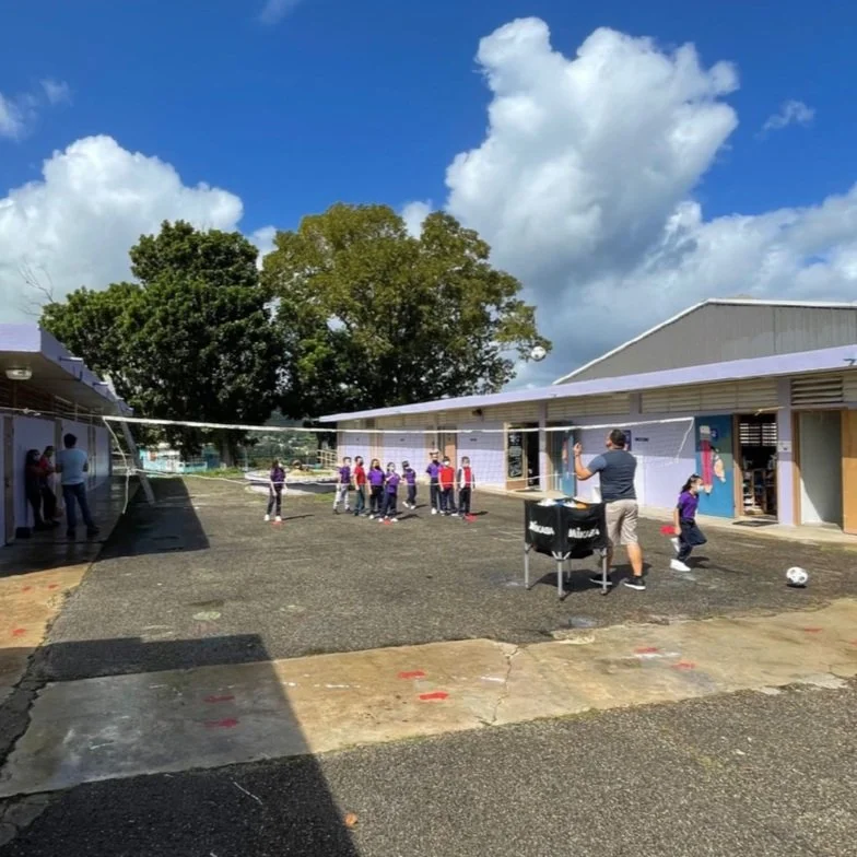 Puerto Rican architect Luis Berrios joins the transformation of the ecological school in Ciales