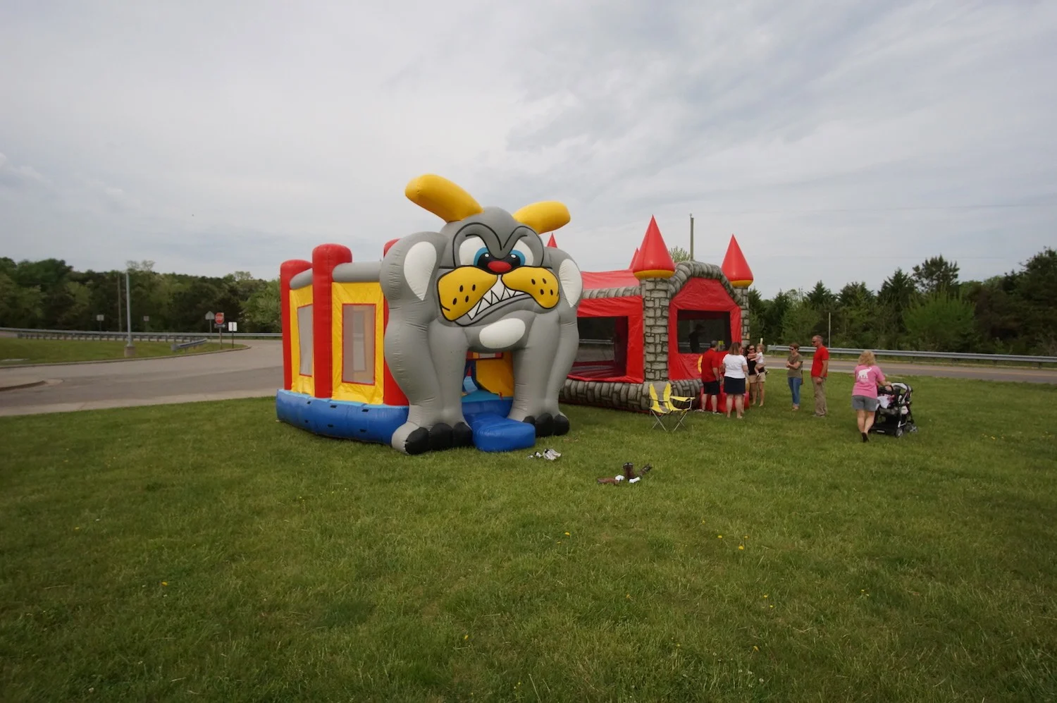 Bulldog Bounce and Castle