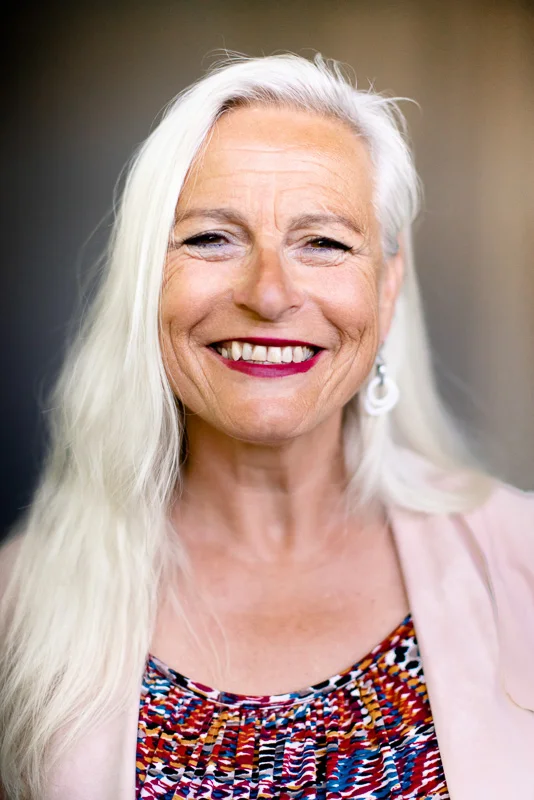 monika holzmann - low - ralf hiemisch-5.jpg
