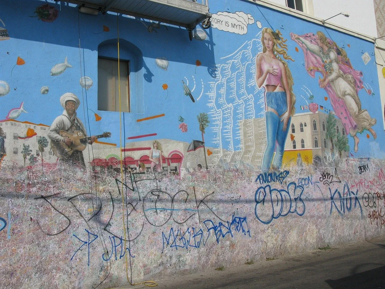 Cruising Venice Beach: Top Stops Along the Venice Boardwalk