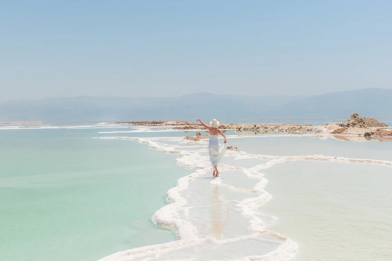 Top 5 Things You Need for a Perfect Day at the Beach