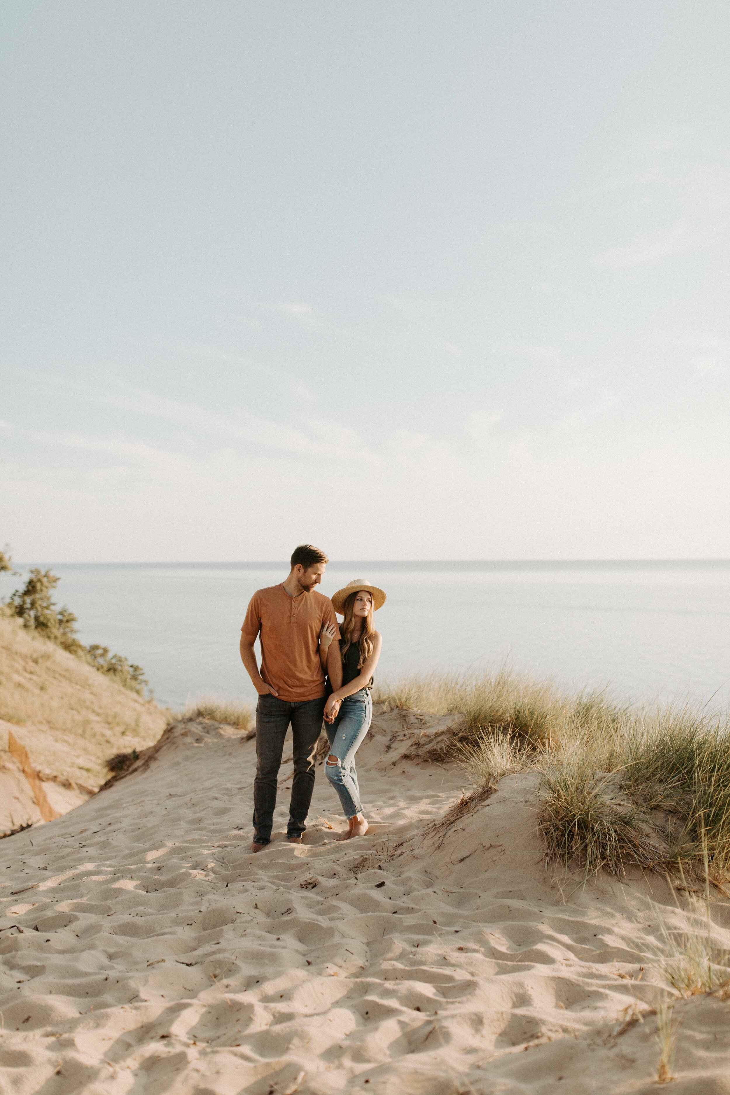 avery-mike-phillips-holland-grand-rapids-michigan-couple-engagement-wedding-photography-27.jpg