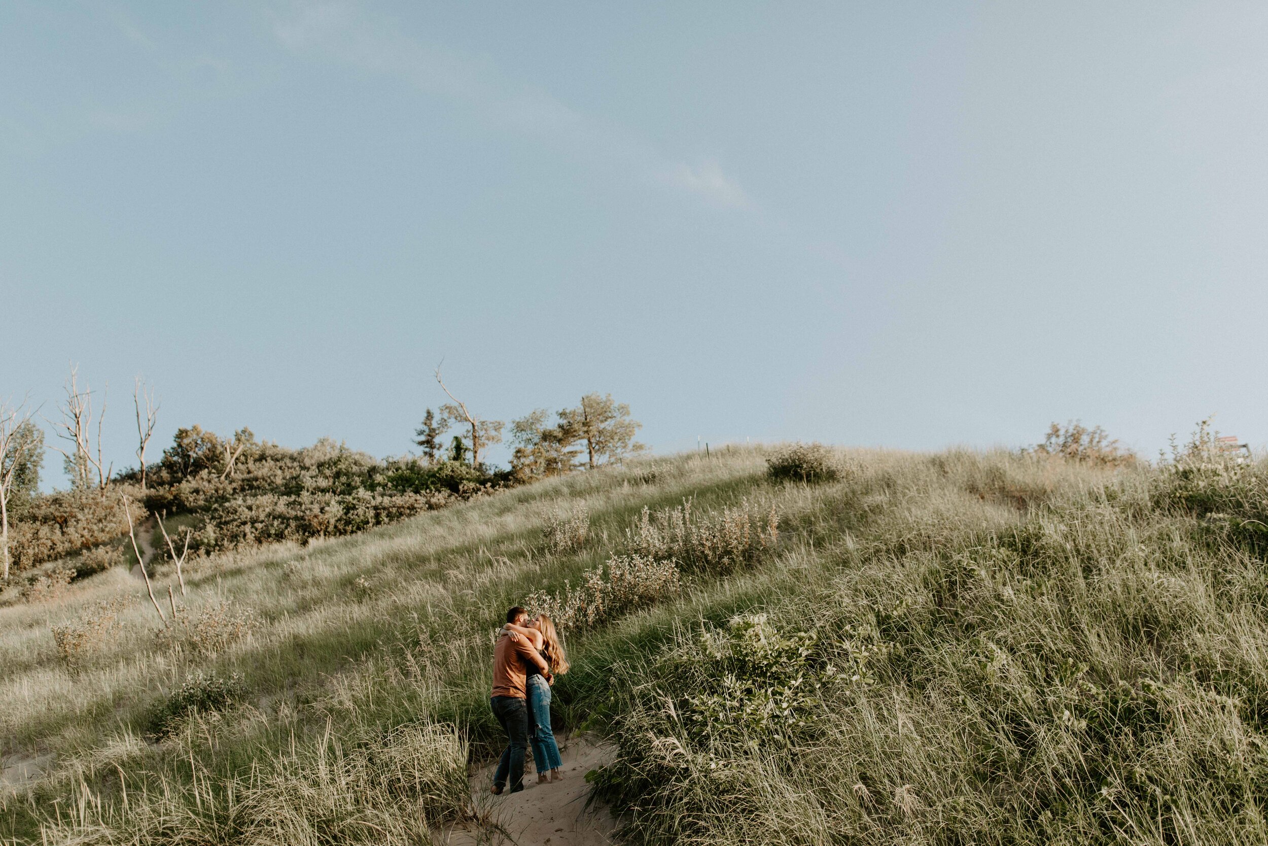 avery-mike-phillips-holland-grand-rapids-michigan-couple-engagement-wedding-photography-9.jpg