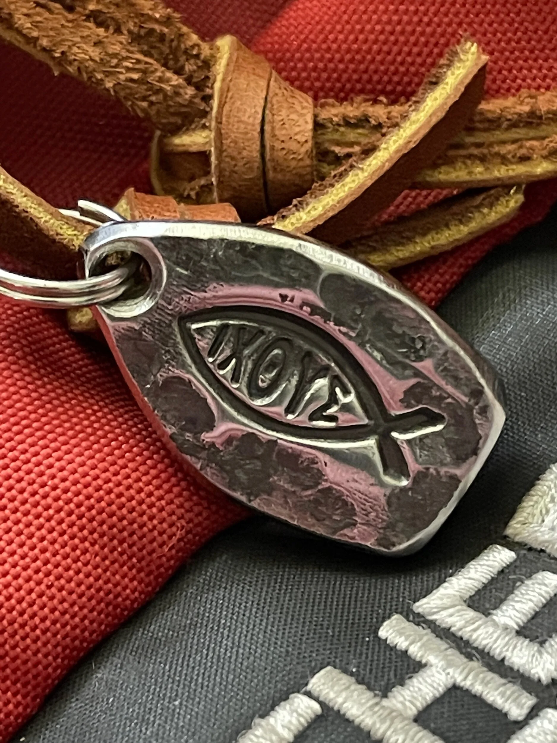 5BF0561B-F001-49BF-83EC-CF09E4035086