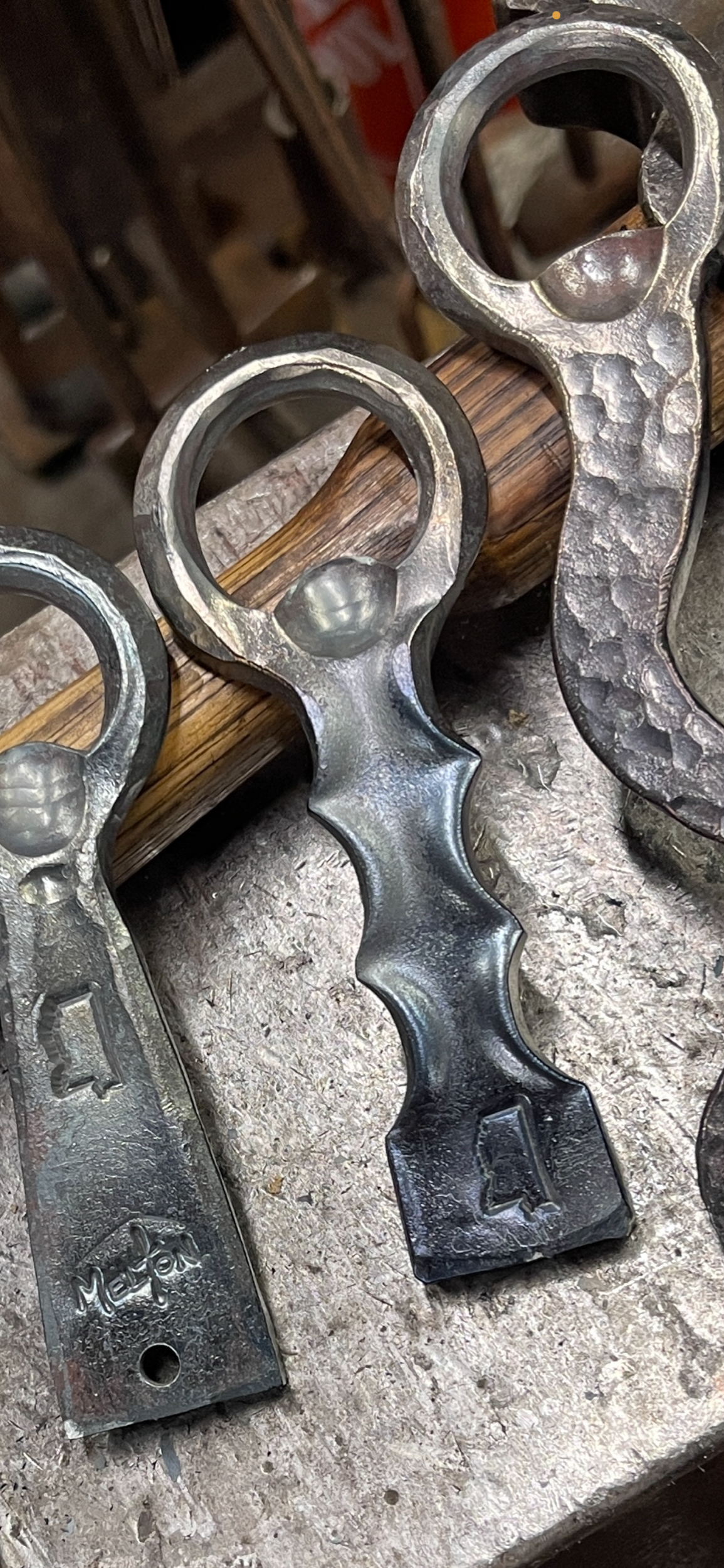 321F5BDC-949A-419D-91B0-C812E7F4E9CD