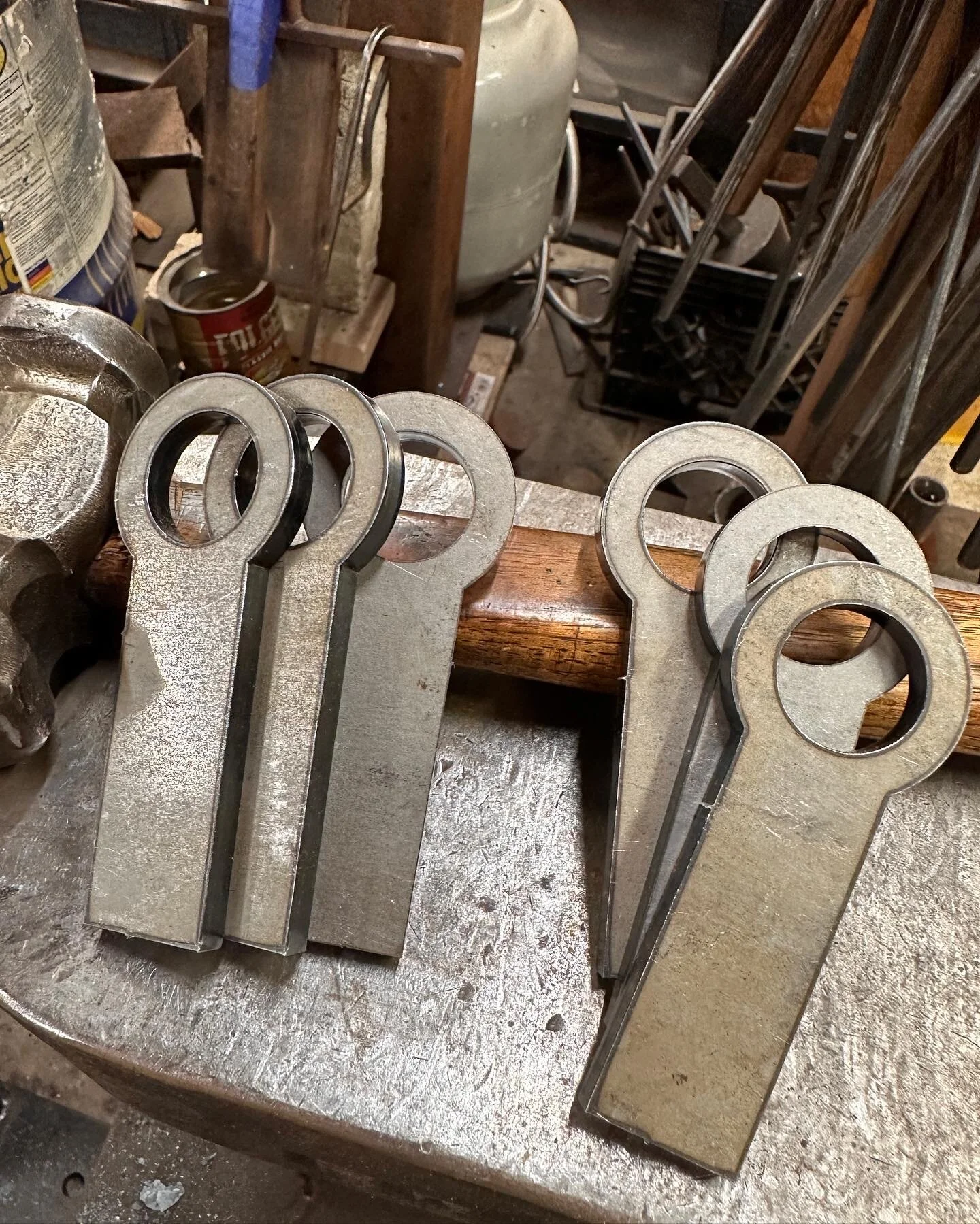 E9FA4B75-E874-4DB5-9AA7-ADD26A446289