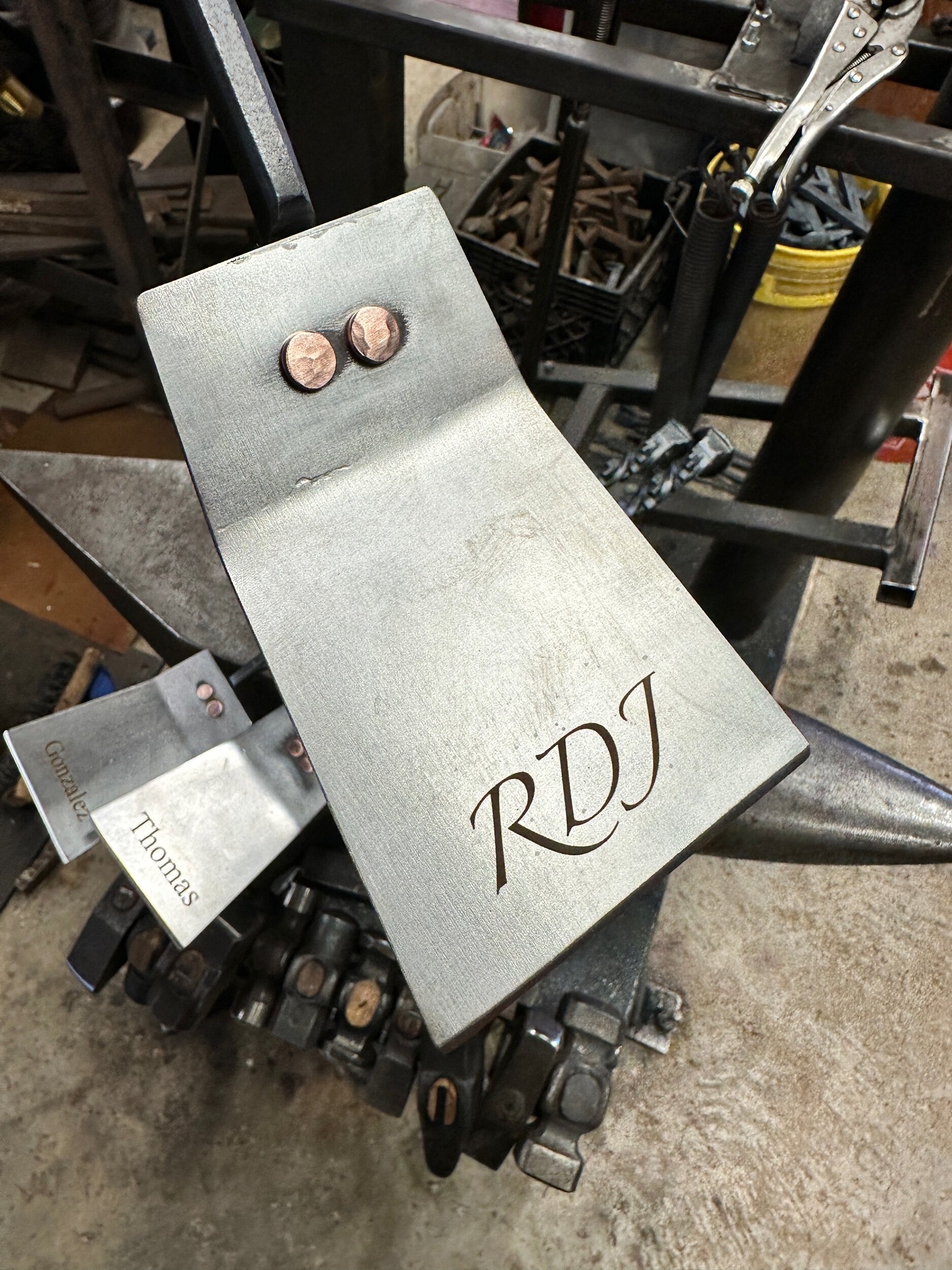 CE92CF70-1CC0-4404-BB9E-60F7FF26E681