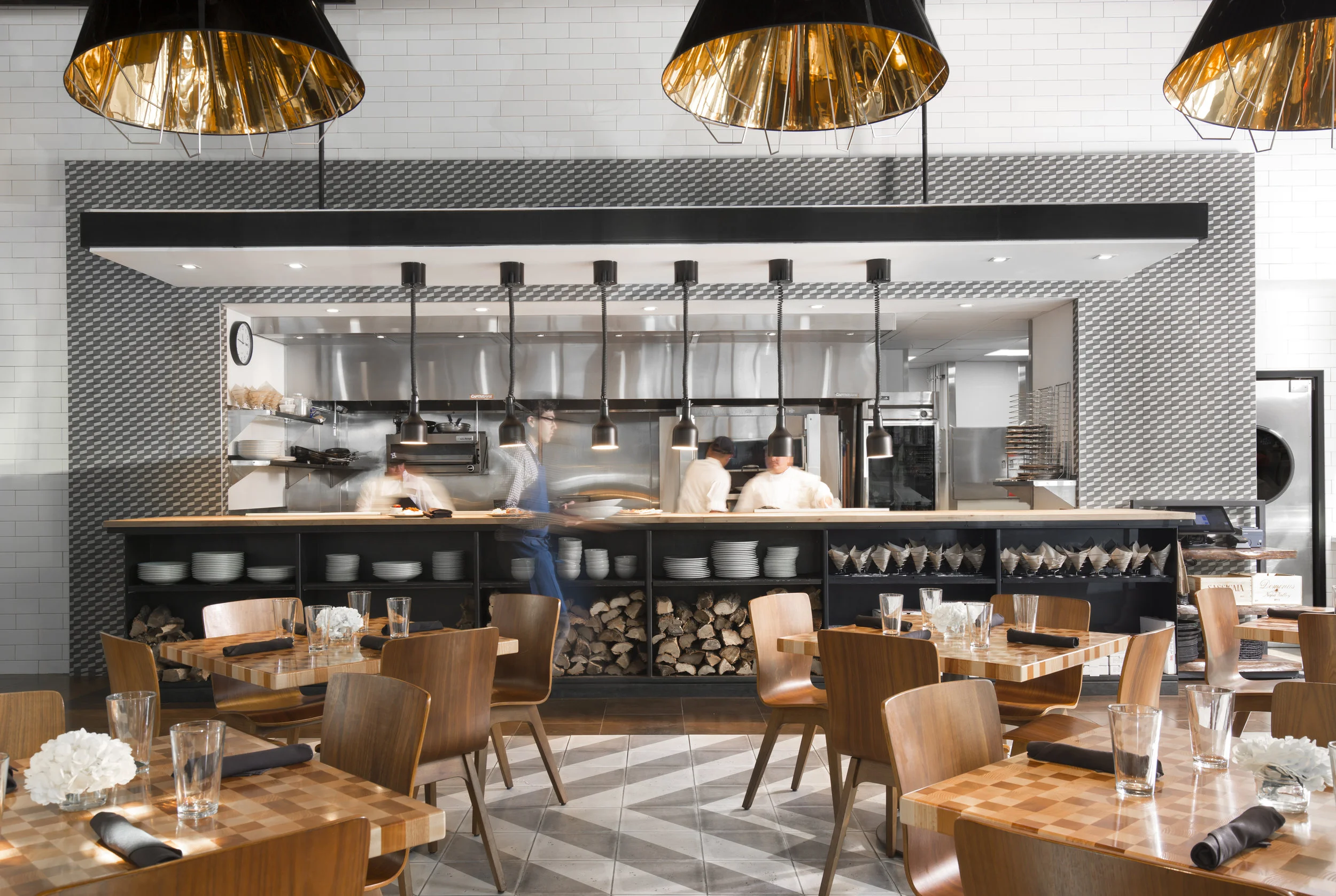 HIPHN_Osso_Kristalla_Open Kitchen_Gutierrez_171113.jpg