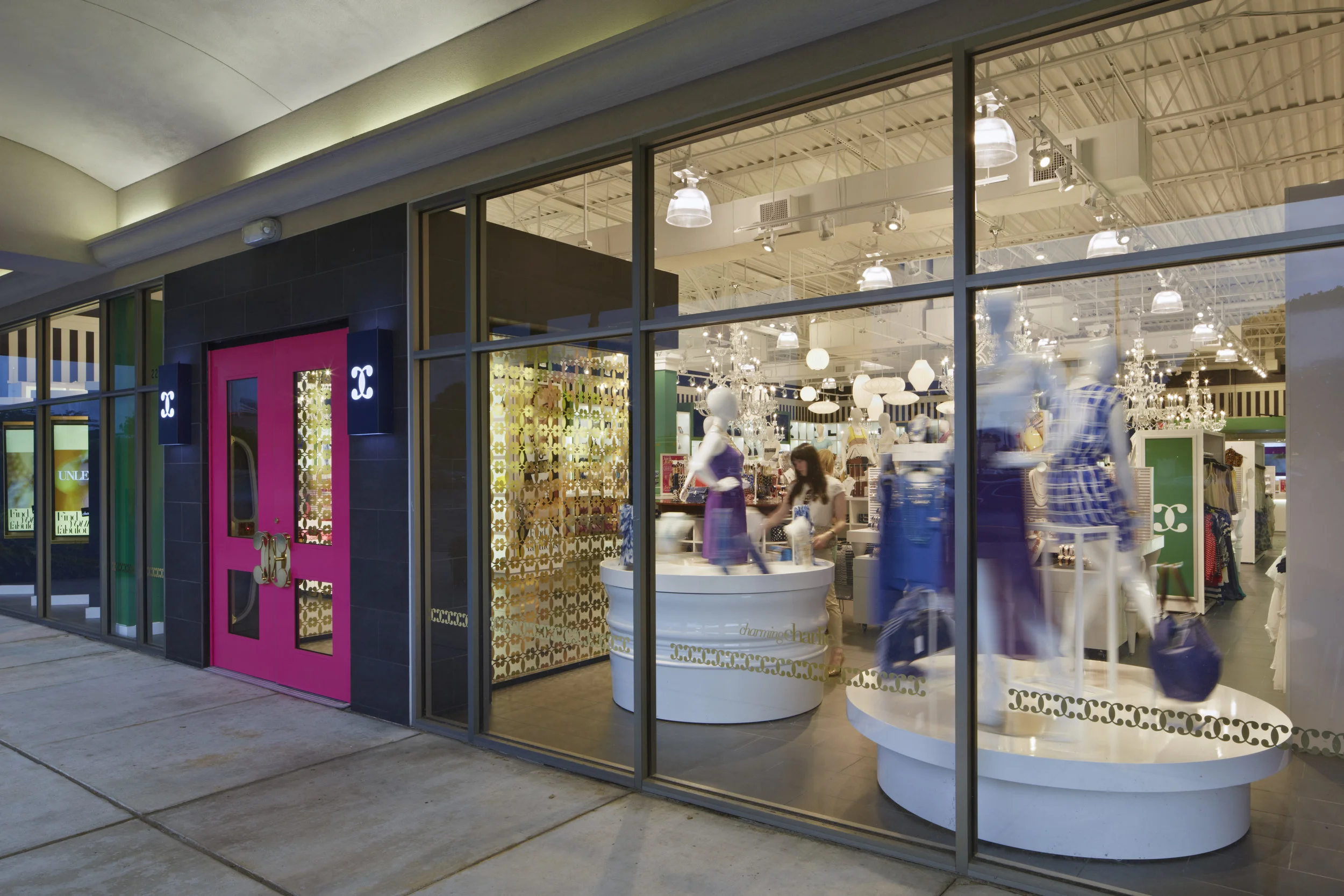 HIPHN_CharmingCharlie_StoreFront_Damonte_130807.jpg