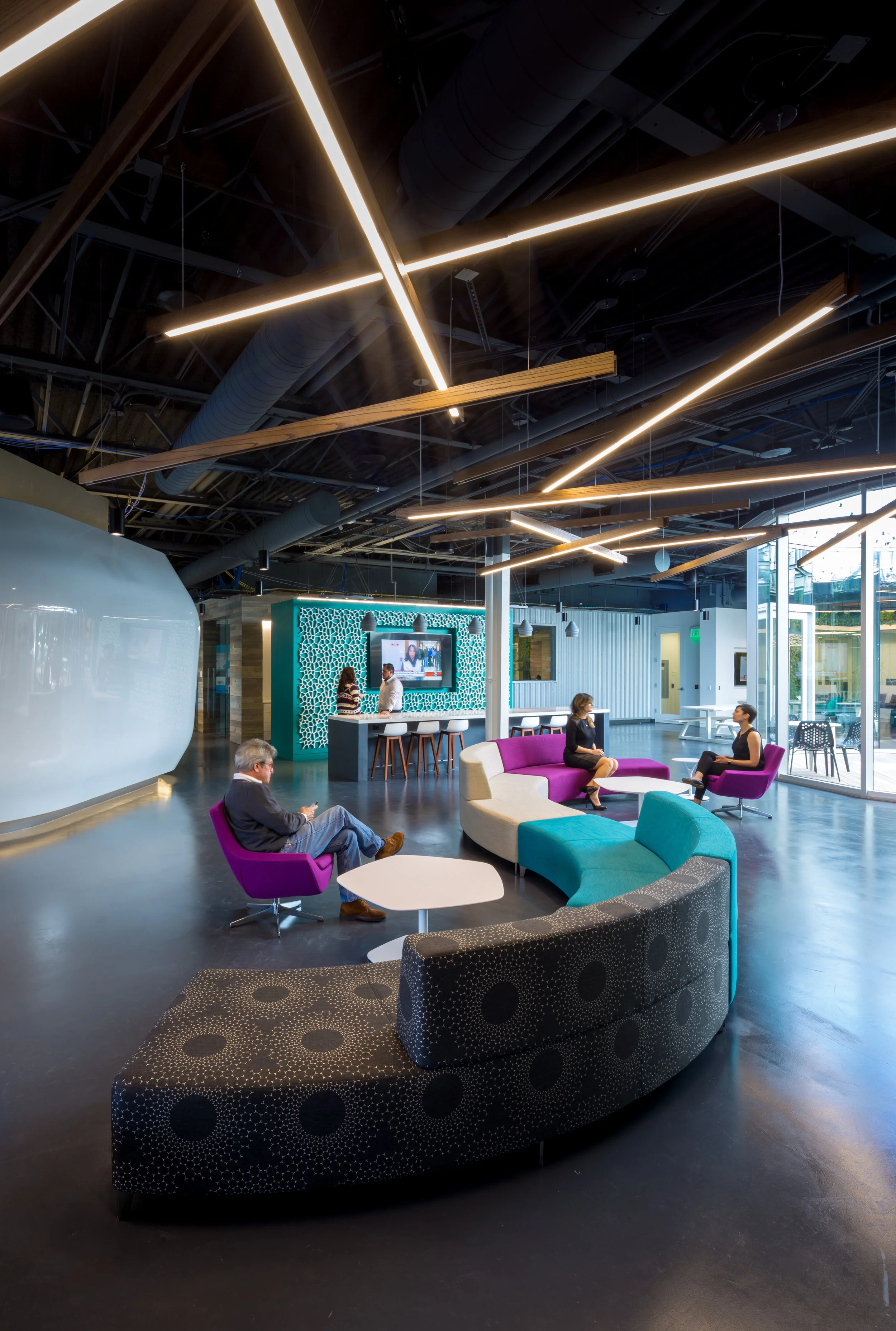 HIPHN_JLABS@TMC_Lobby Seating_Hon_160203.jpg