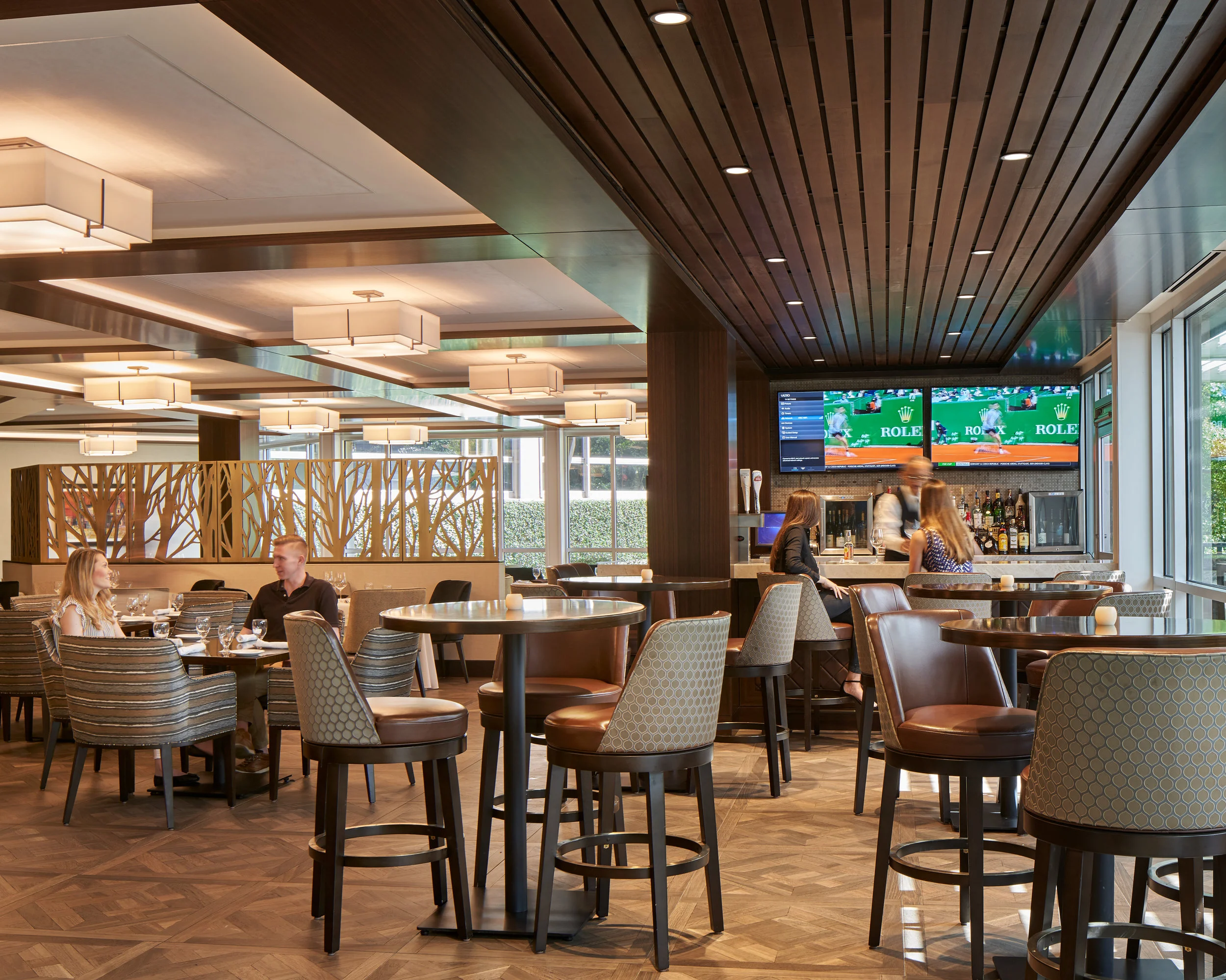 HIPHN_Houston Racquet Club_Bar_Baldinger_180417.jpg