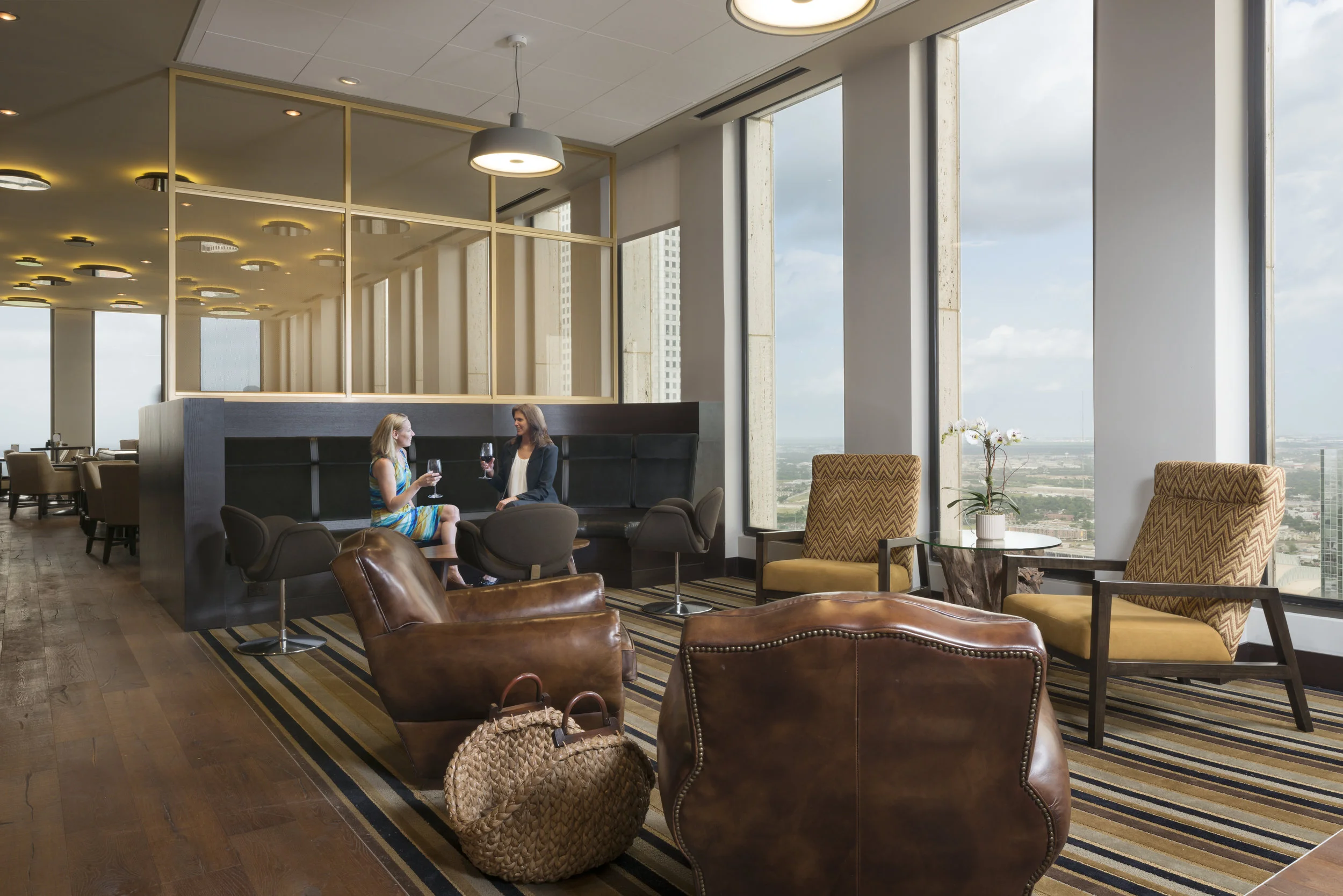 HIPHN_HoustonClub_Waiting_Gobuty_130617.jpg