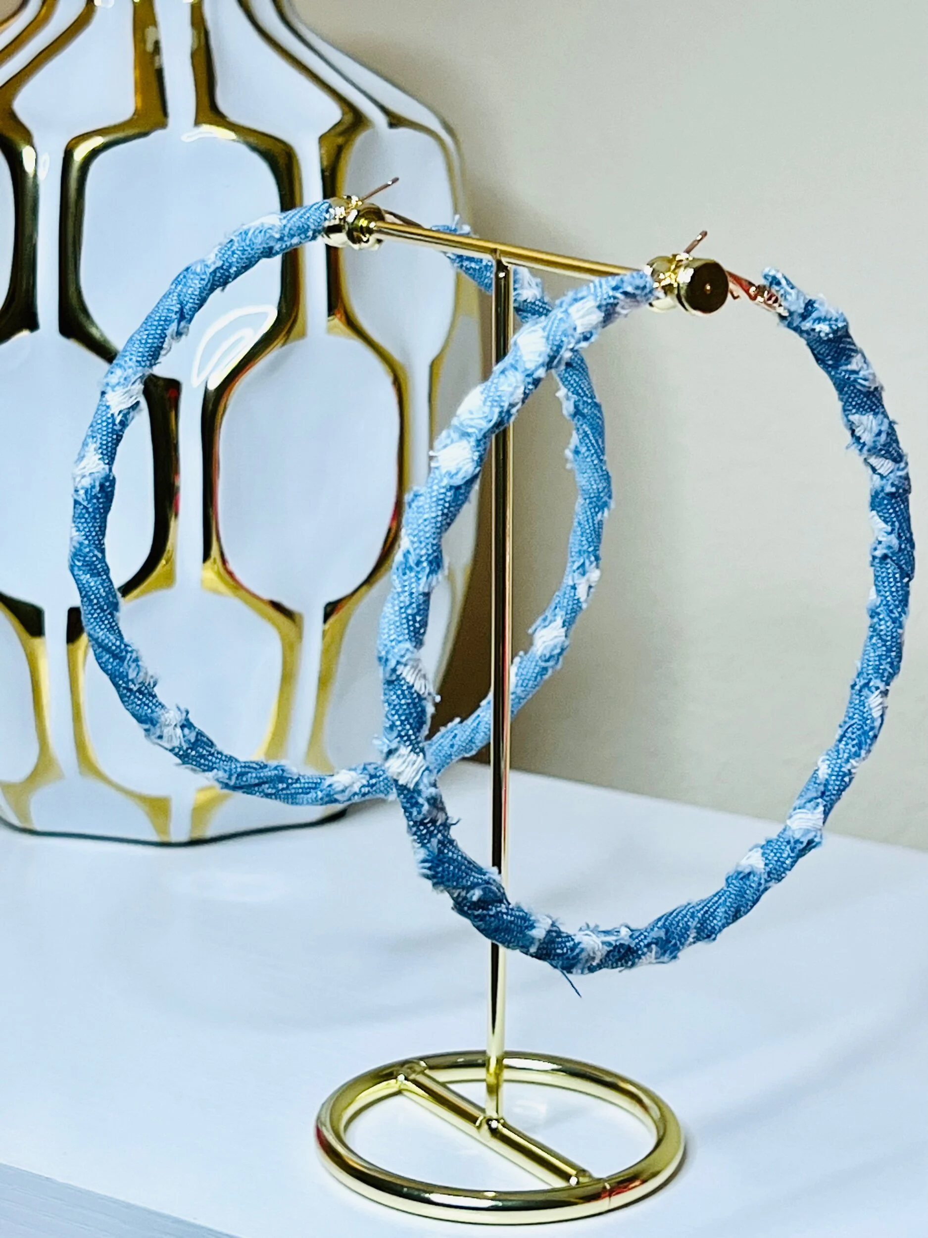 1CD33FCC-FC88-48CC-872A-E7941A1C1AB9