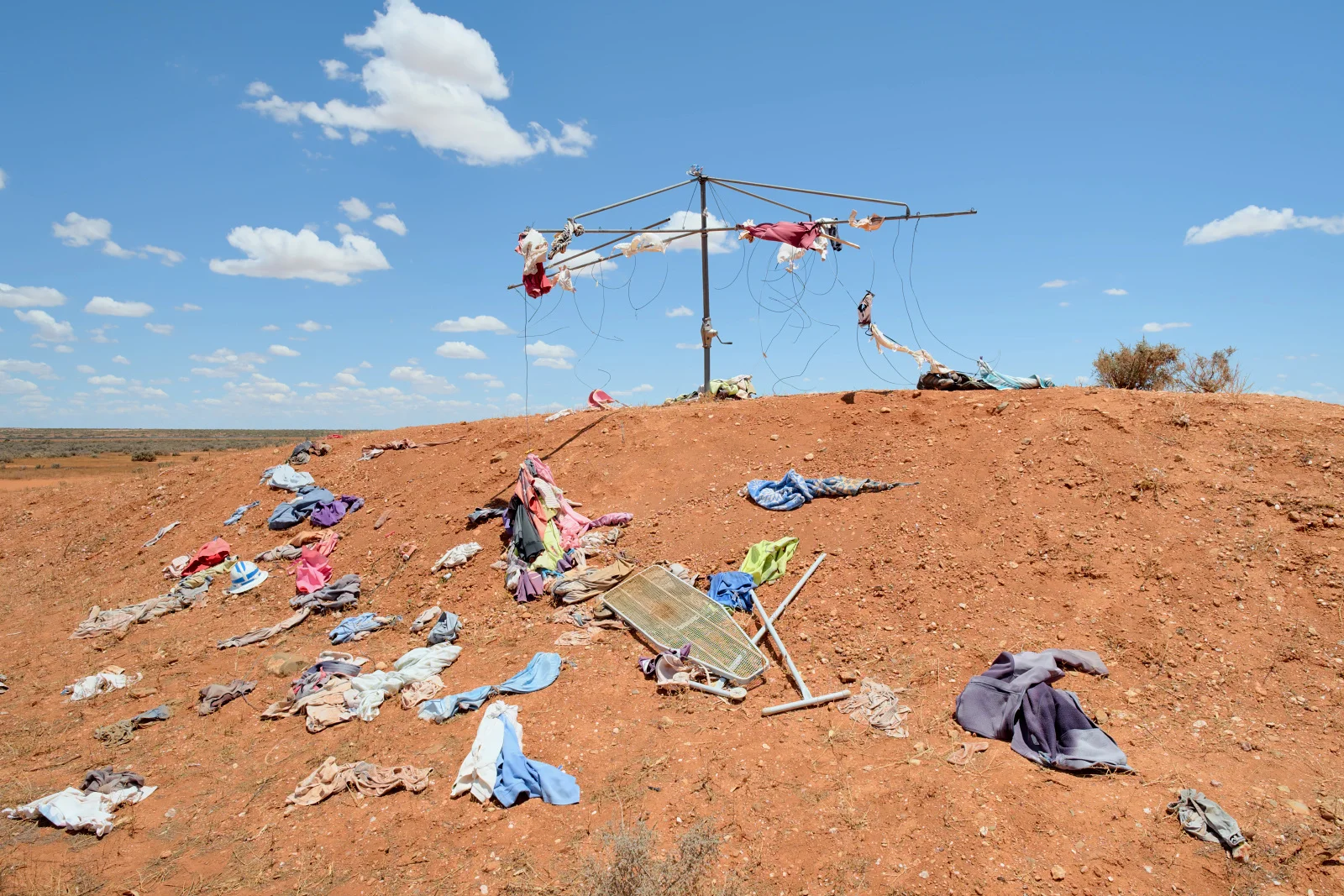 forgotten-laundry-in-colour_30068581966_o.jpg