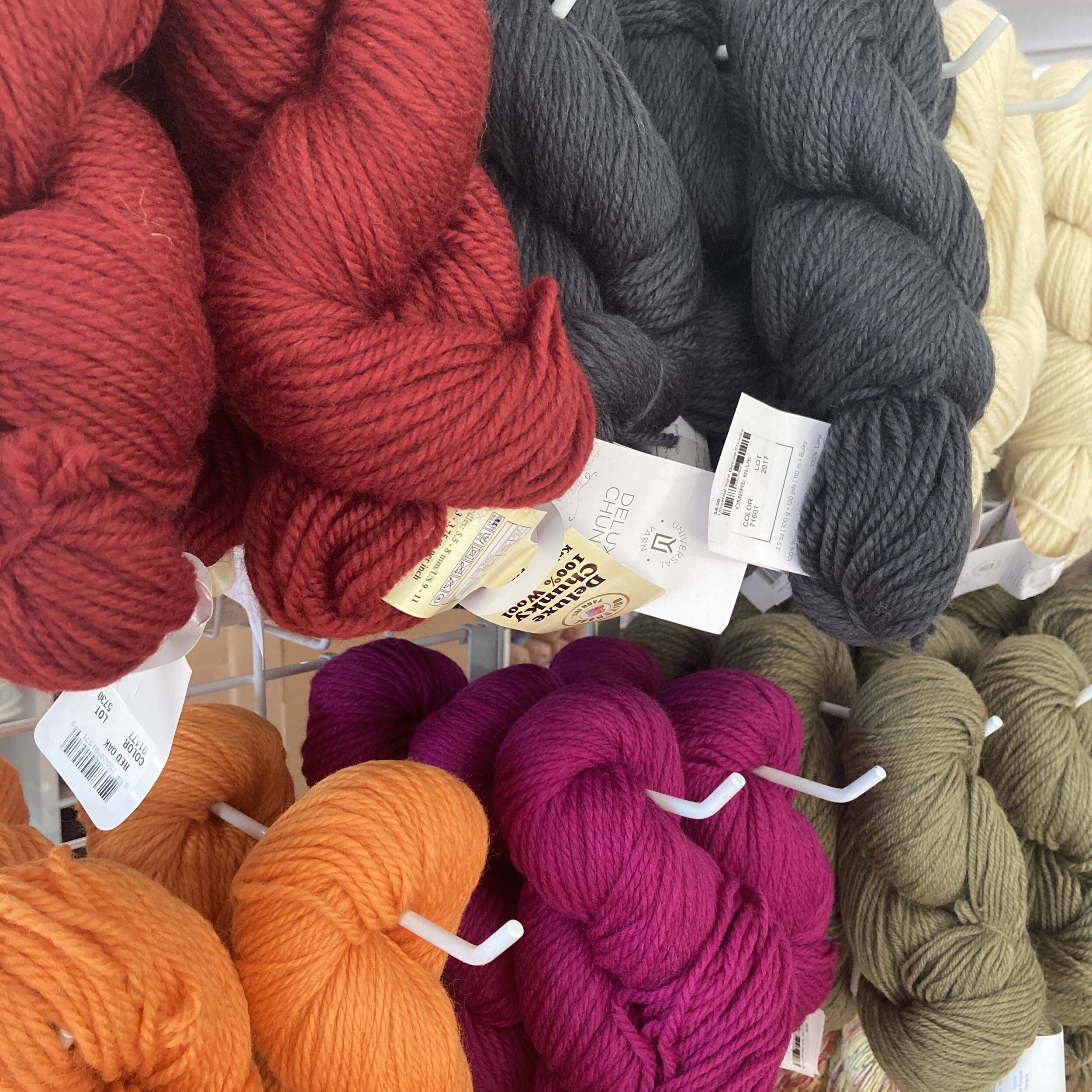 Knitting Yarn Review  Universal Yarn Deluxe Bulky — Mother of Purl