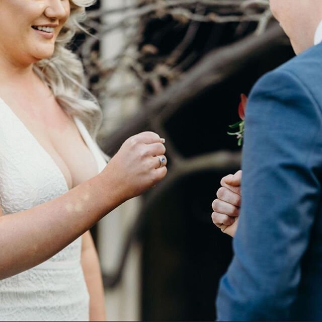 Not sure who should go first during the wedding vows? Why not settle it in a mature and civil manner... like, you know... rock, paper, scissors 😉⁣
⁣
#rockpaperscissors #weddingvows #whoshouldgofirst #cheekyfun ⁣
@davelepage_