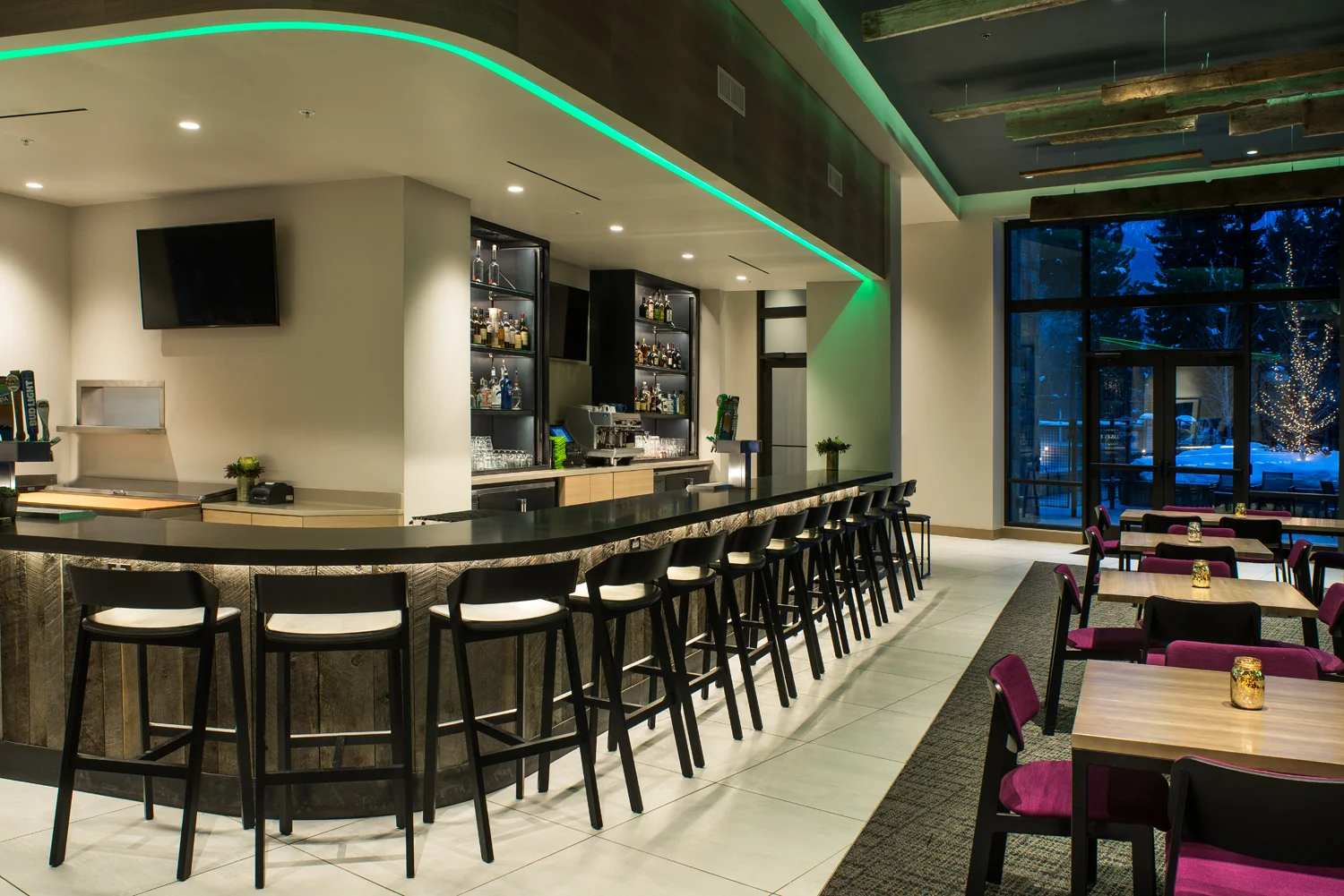 Limelight-Ketchum_20_Lobby-Bar.jpg