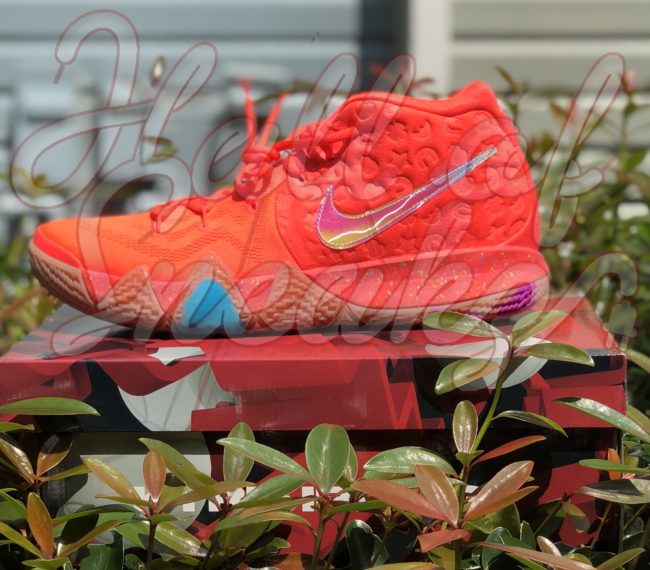 Kyrie 5 and kyrie fly trap 2 un boxing 's YouTube