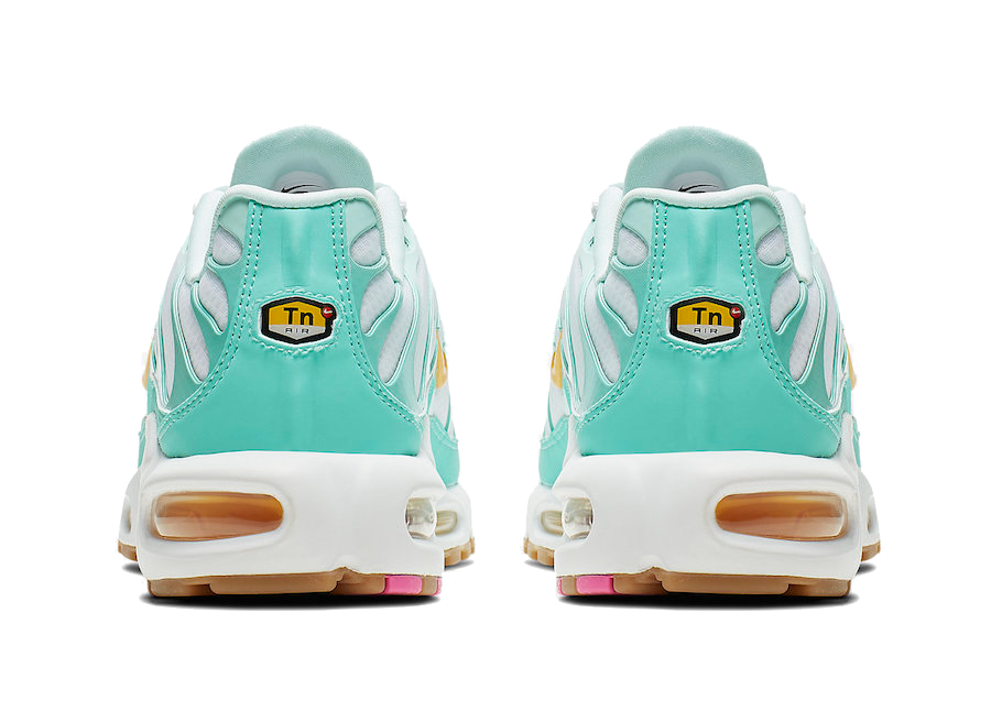 white air max plus womens