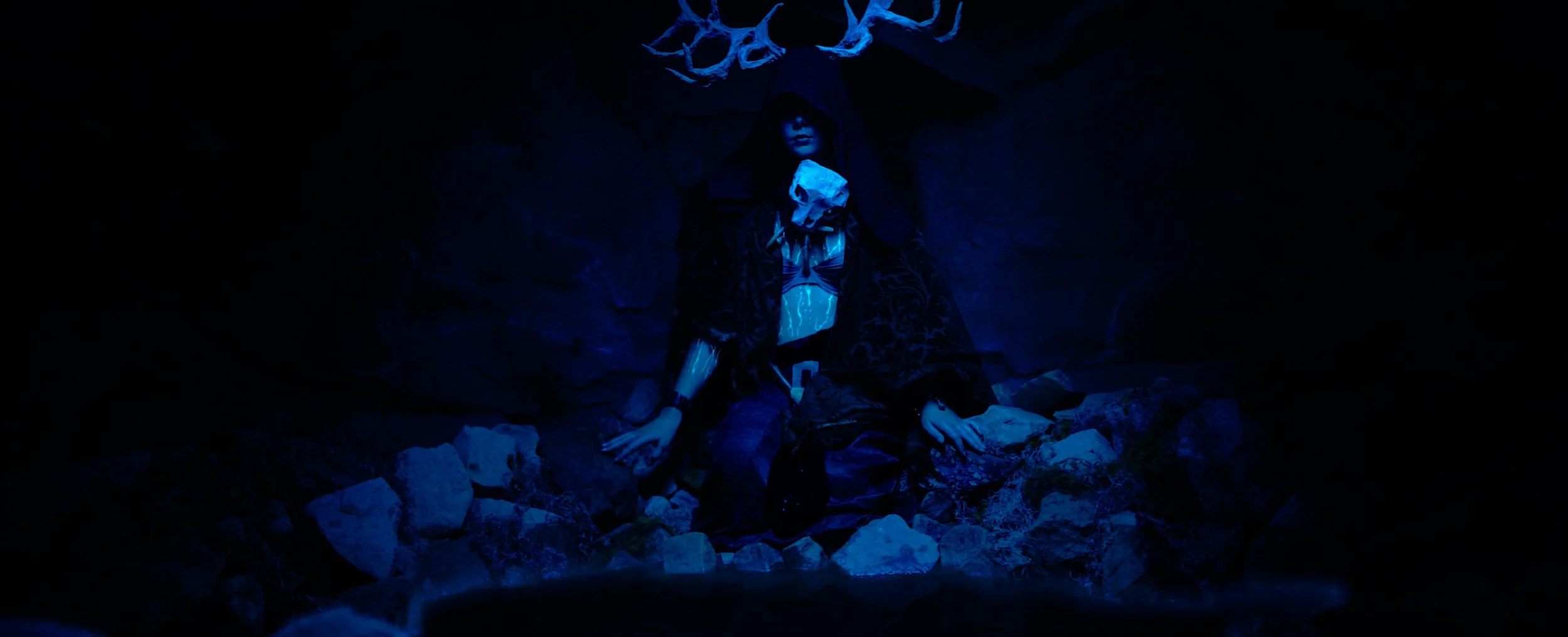 210812_GHOSTDANCE_FINAL_3200X1800_AppleProRessProxy.00_16_31_12.Still015.jpg
